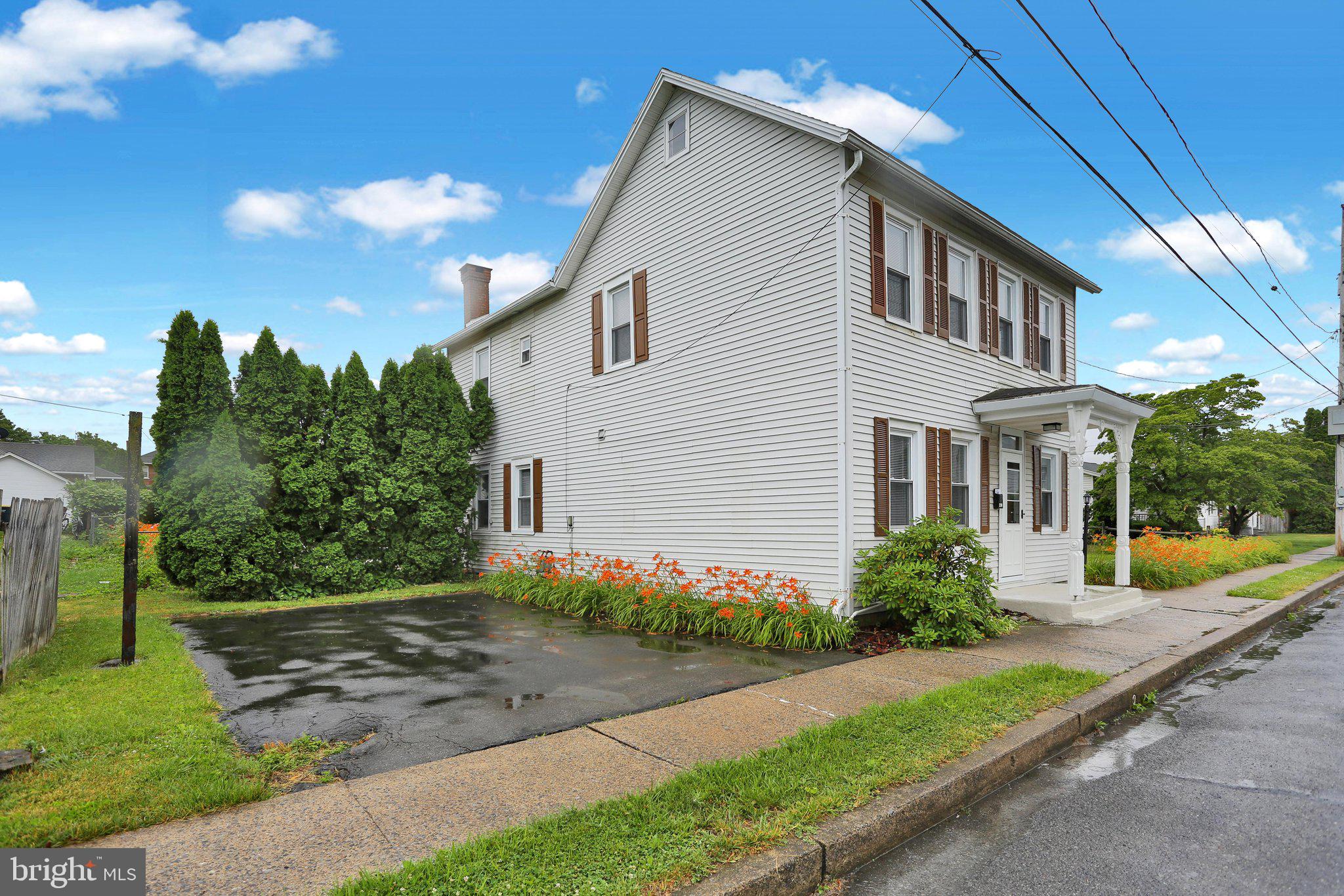 238 PENN STREET