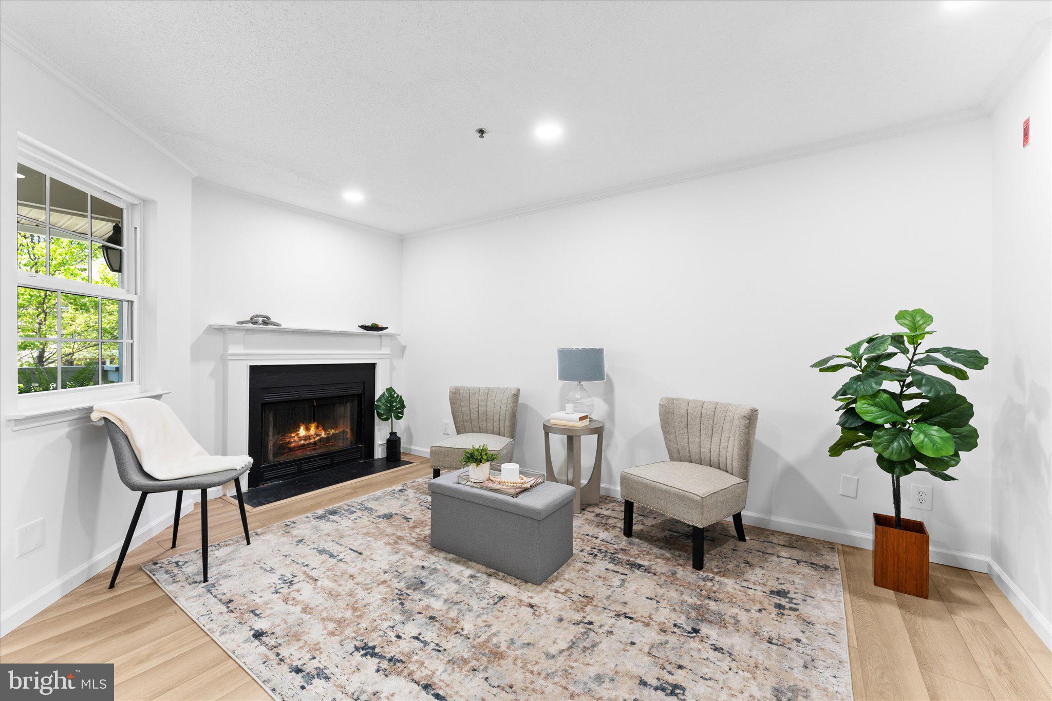 1504 LINCOLN WAY 400