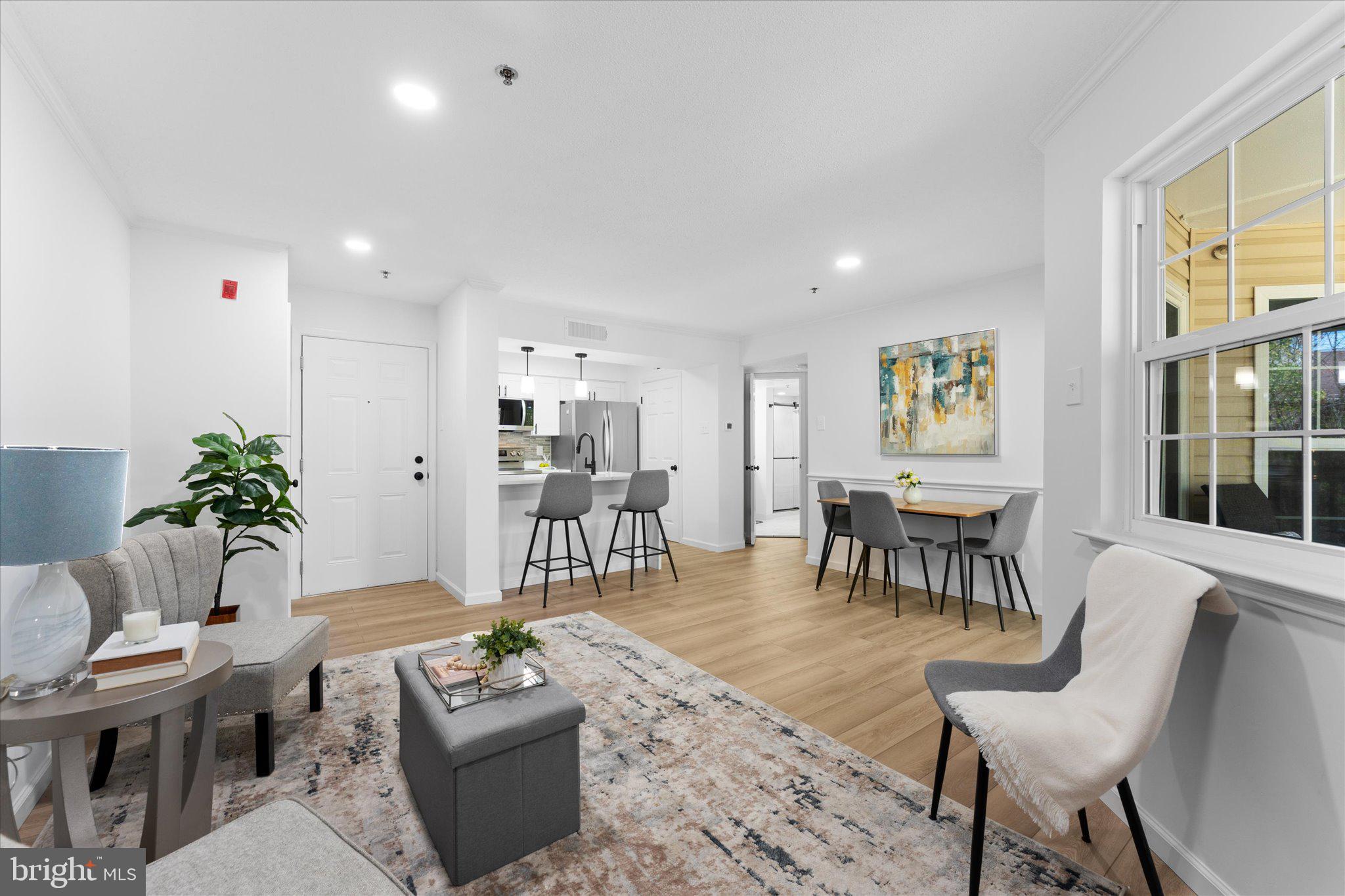 FOUNTAINS AT MCLEAN - Residential