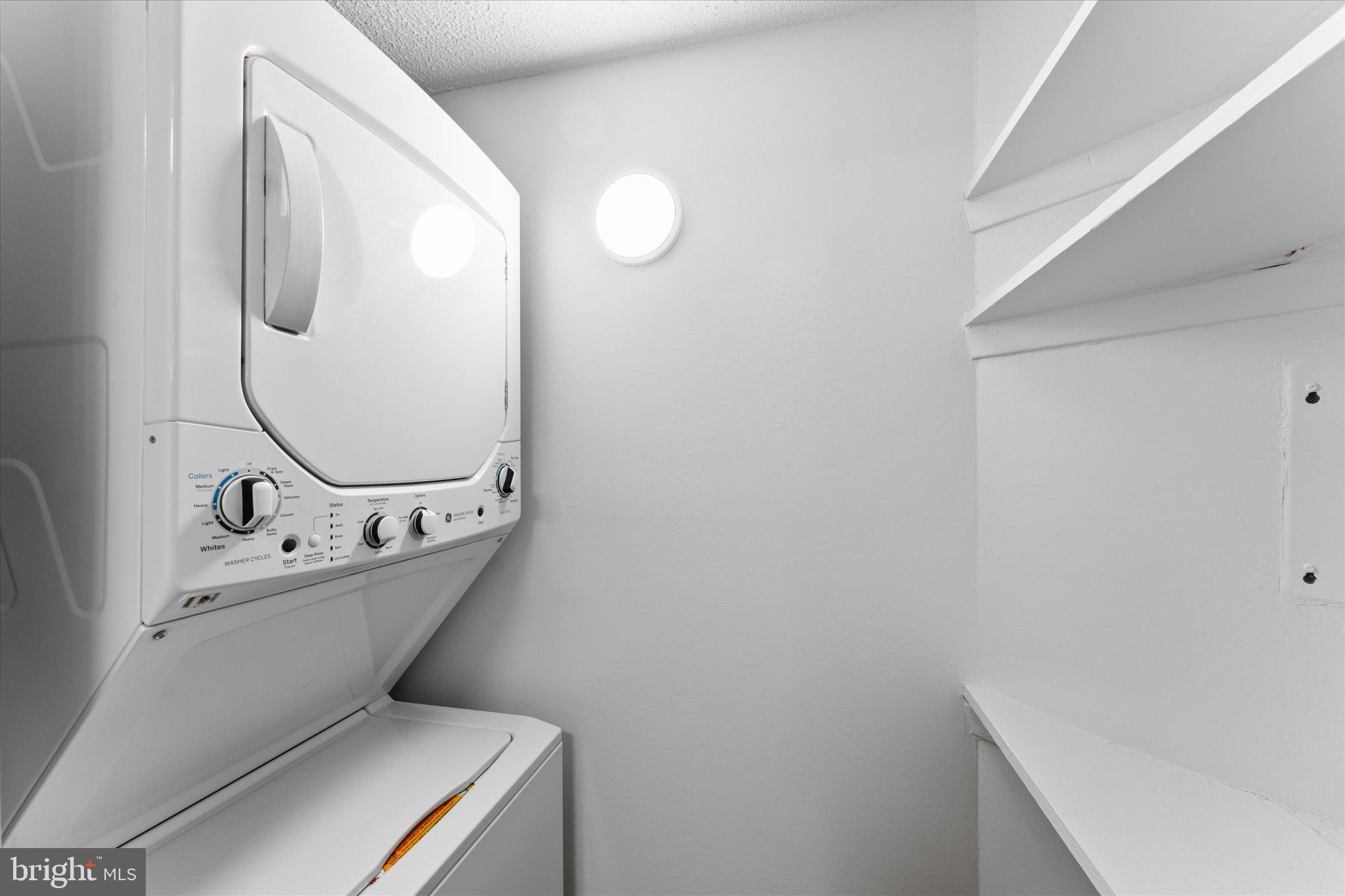 FOUNTAINS AT MCLEAN - Residential