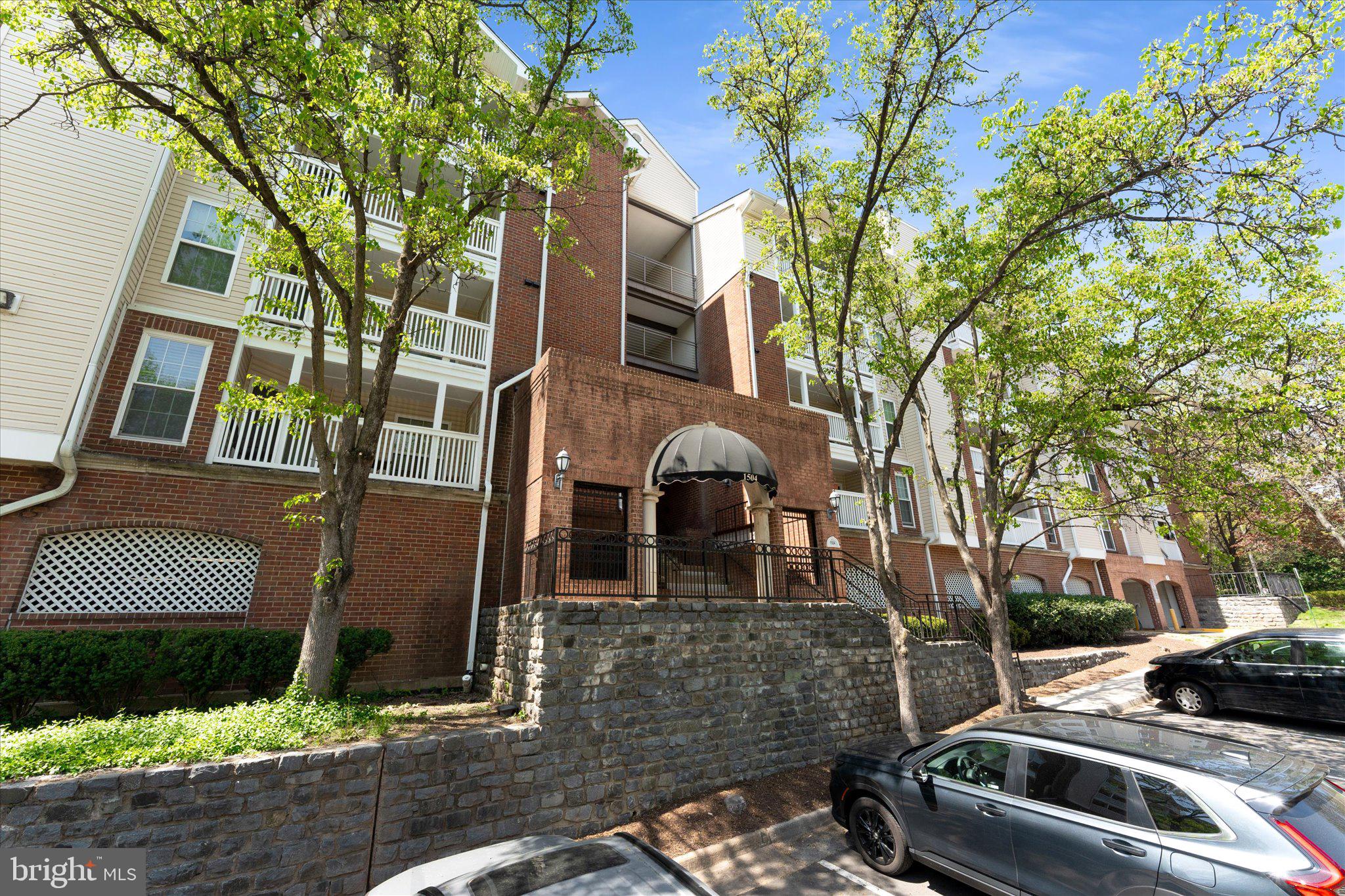 1504 LINCOLN WAY 400