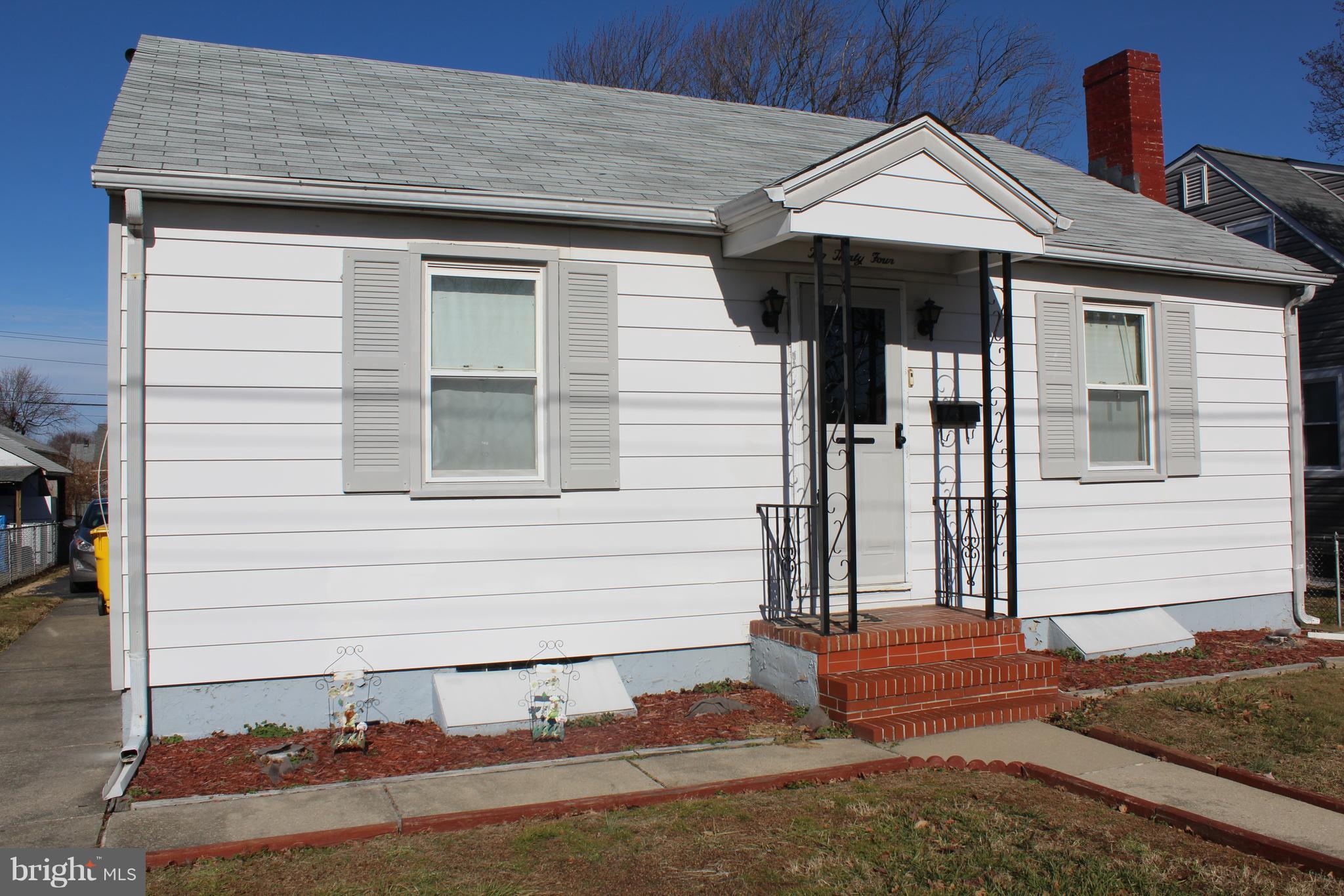 CHARMING HOME WAITING FOR A LITTLE UPDATING.LOTS OF POTENTIAL HARDWOOD FLOORING UNDER CARPET,NEW ROOF POSSIBLE 4 BEDROOMS, NICE YARD WITH OVER SIZED SHED AND PARKING IN THE BACK.SPACIOUS LOWER LEVEL GREAT FOR STORAGE AND SEPARATE ROOM.PRICED TO SELL THIS IS A SHORT SALE PROFESSIONALLY NEGOTIATED...