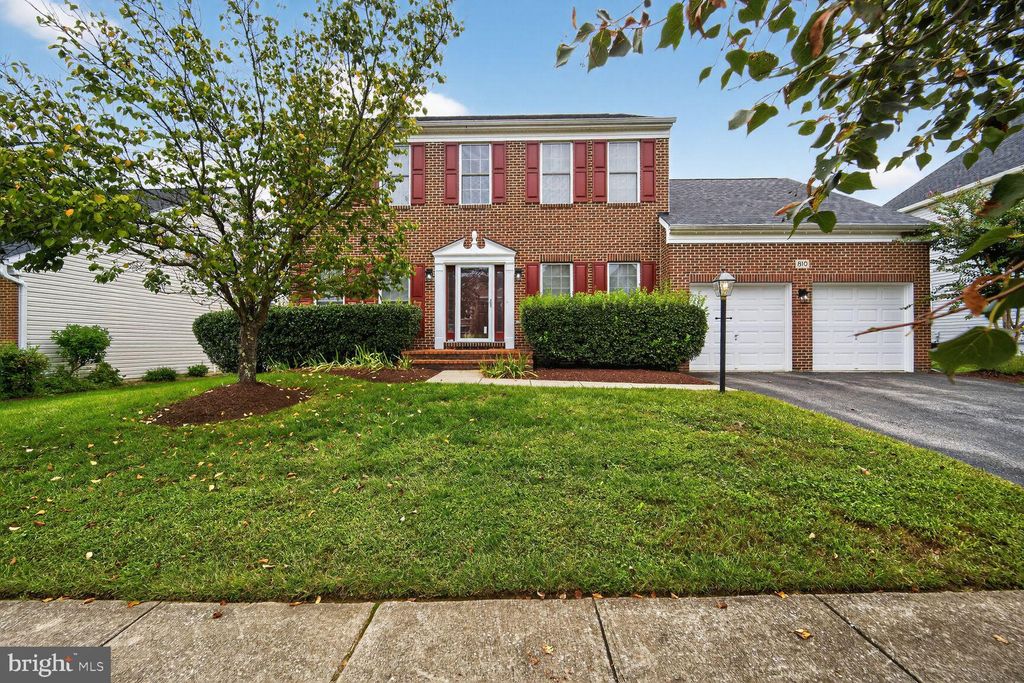 Photo of 810 Lamoka Drive, ODENTON, MD 21113 (MLS # MDAA2127284)