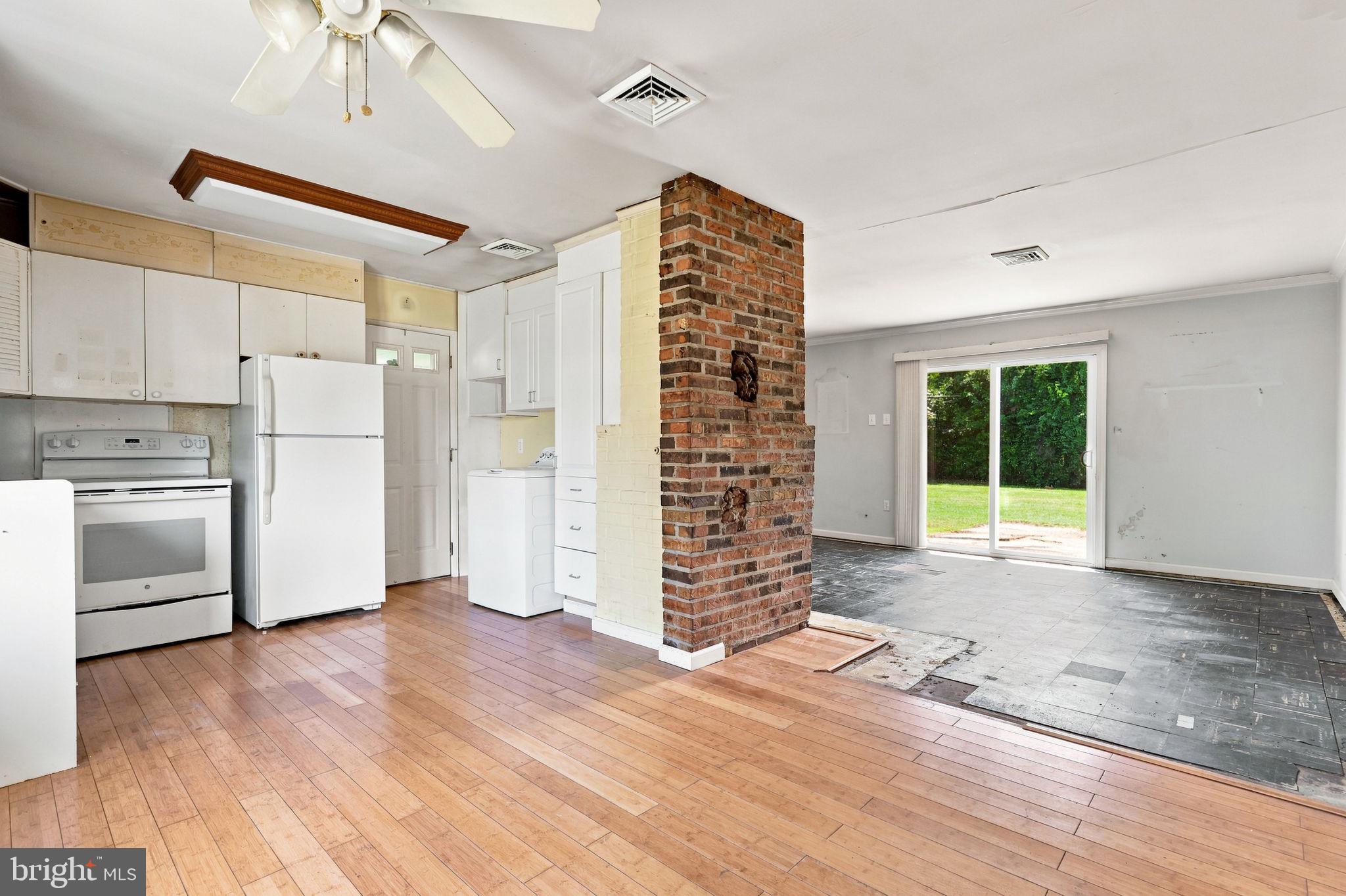 45 LAVENDER LANE