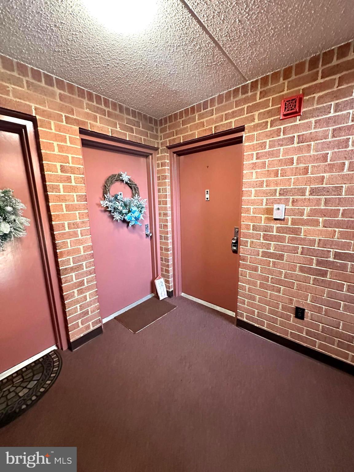 EDGEWOOD - Residential Lease