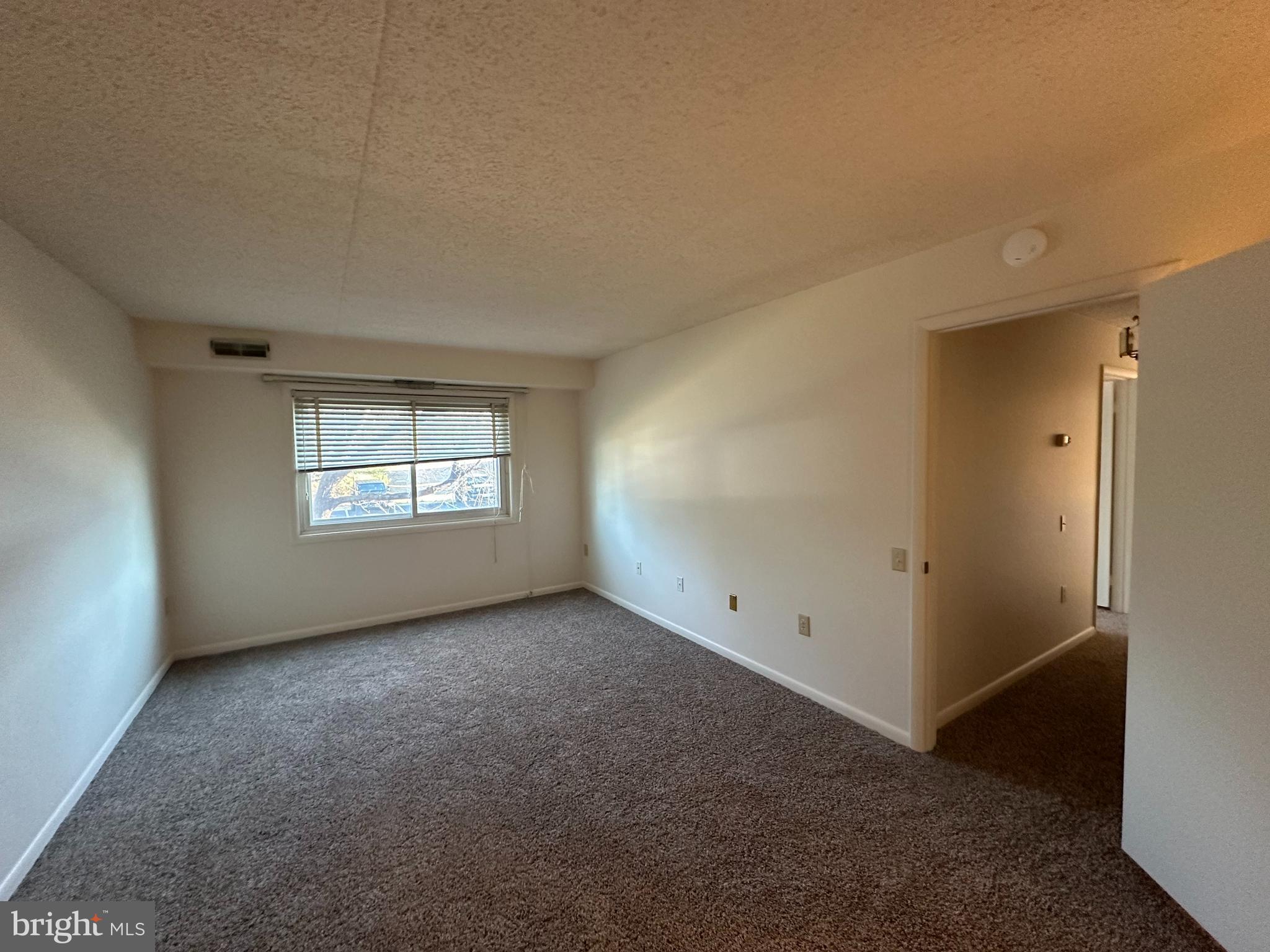 EDGEWOOD - Residential Lease