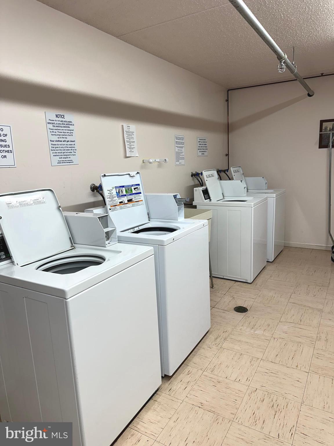 EDGEWOOD - Residential Lease