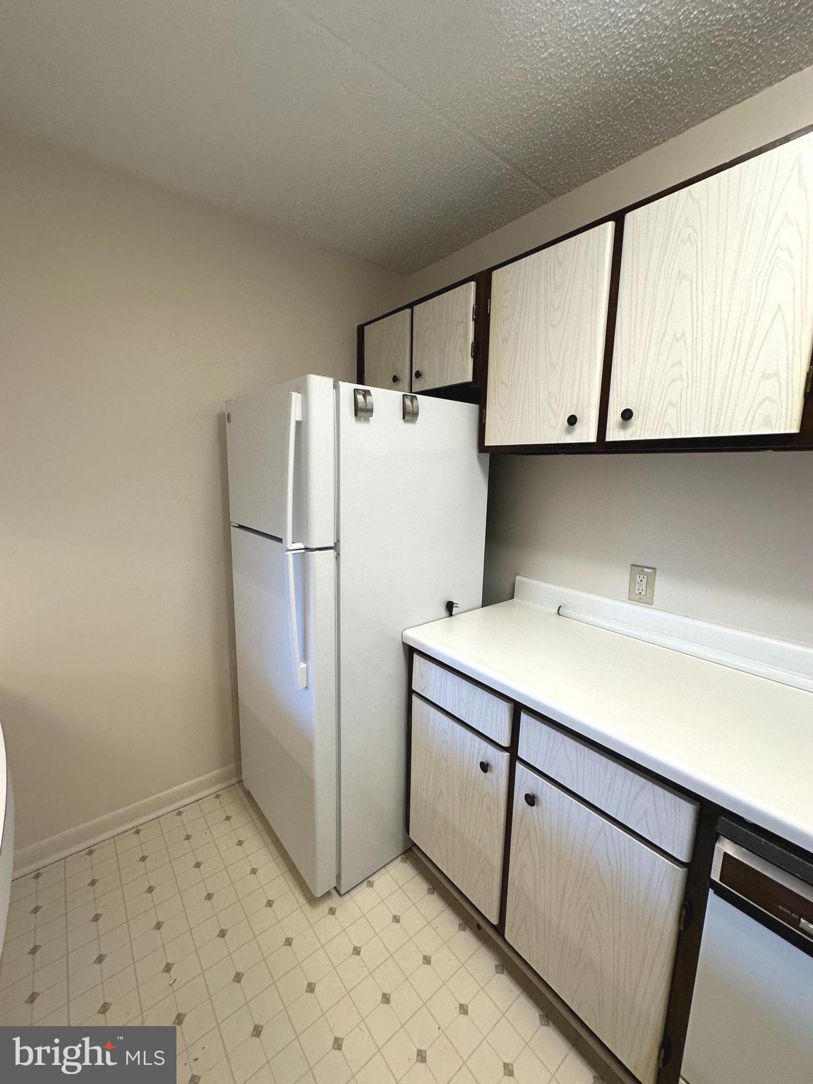 EDGEWOOD - Residential Lease