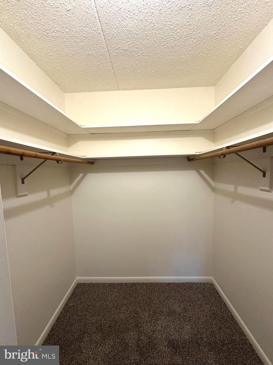 EDGEWOOD - Residential Lease