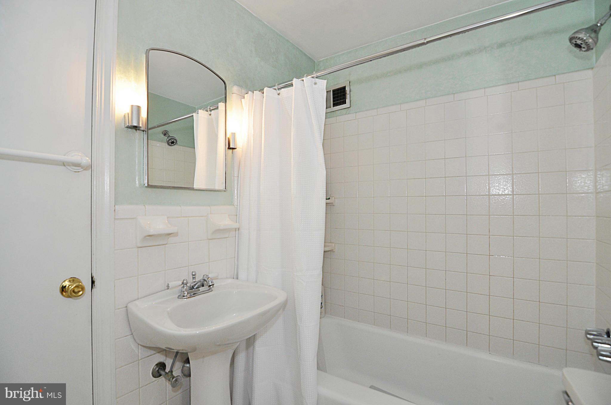 AURORA HILLS - Residential