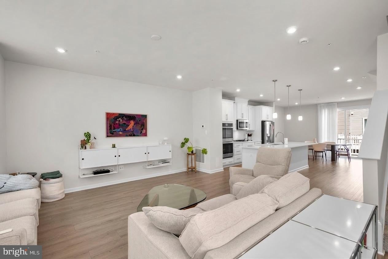 3564 STELLA BLUE DRIVE