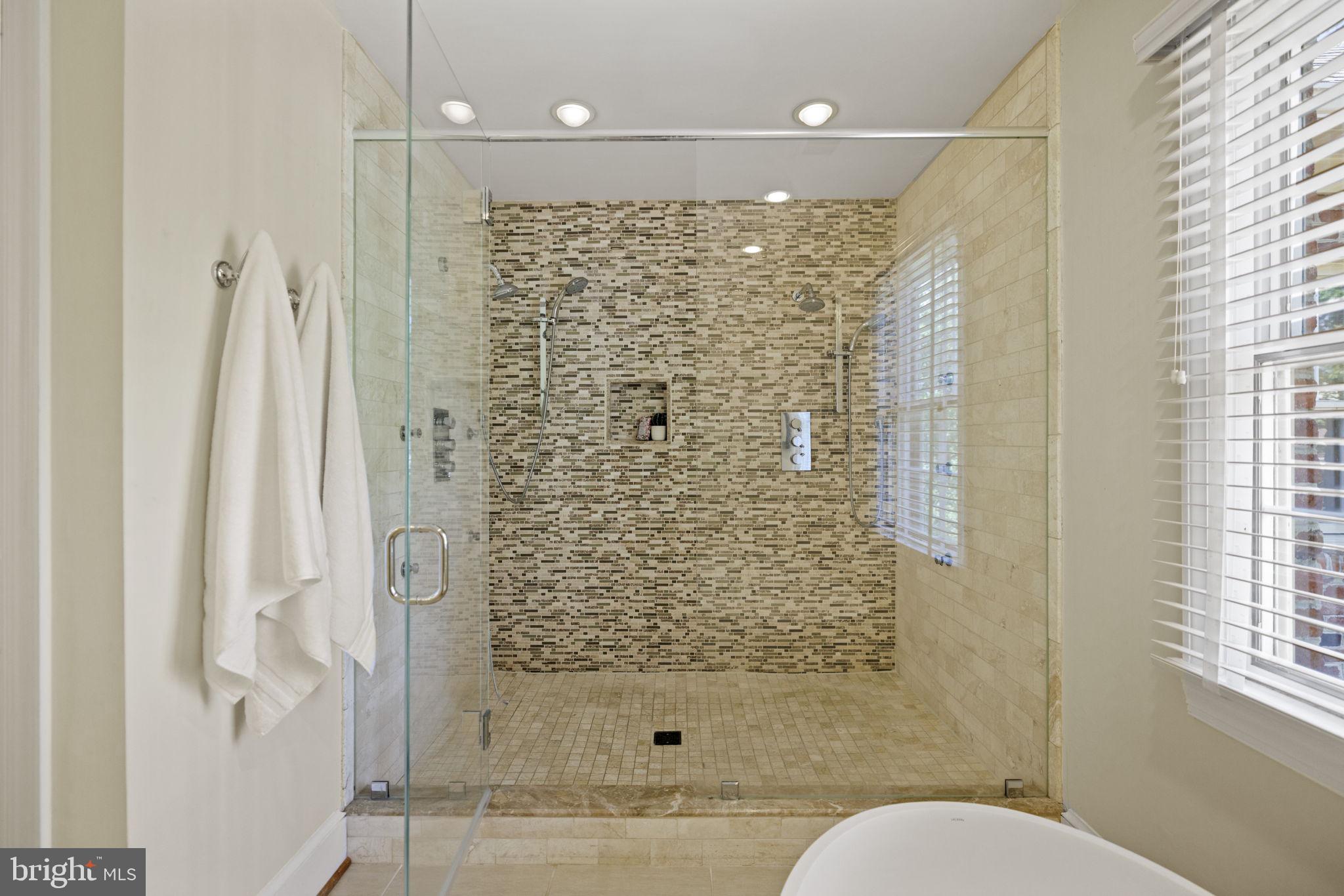 BELLE RIVE - Residential