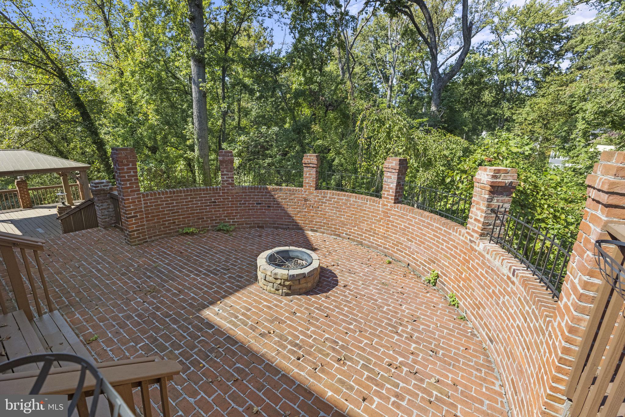 BELLE RIVE - Residential