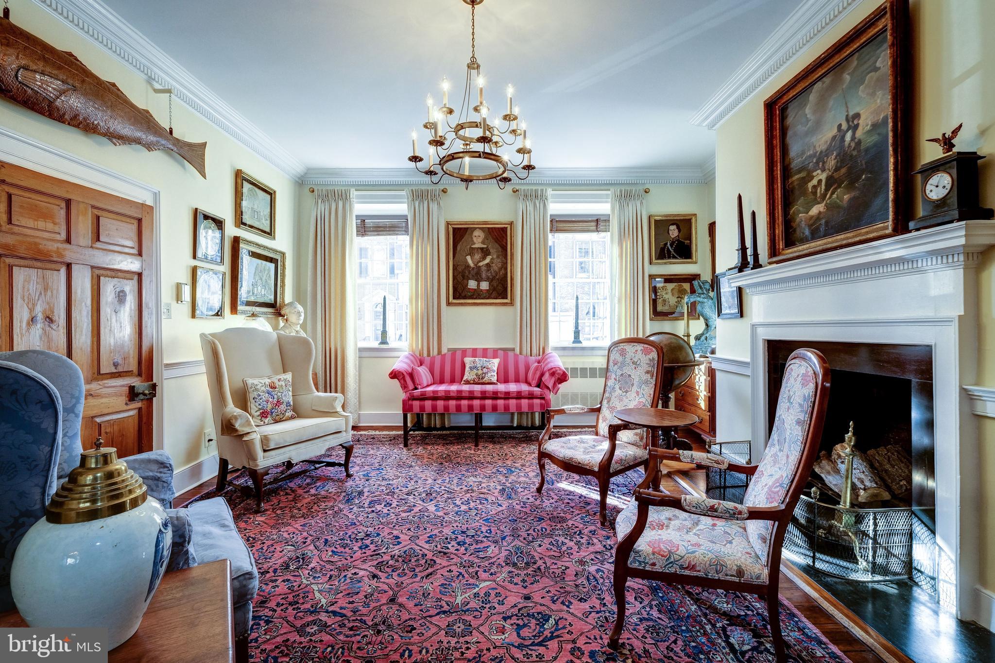 OLD TOWN ALEXANDRIA - Residential