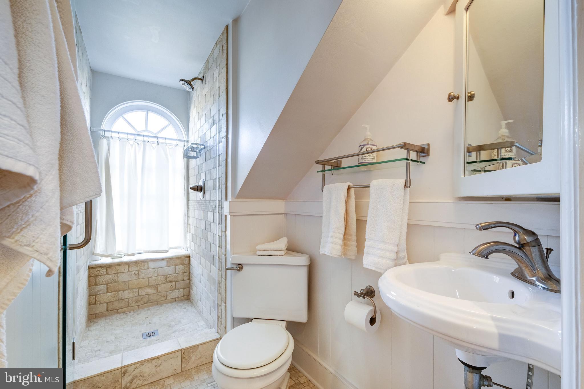 OLD TOWN ALEXANDRIA - Residential