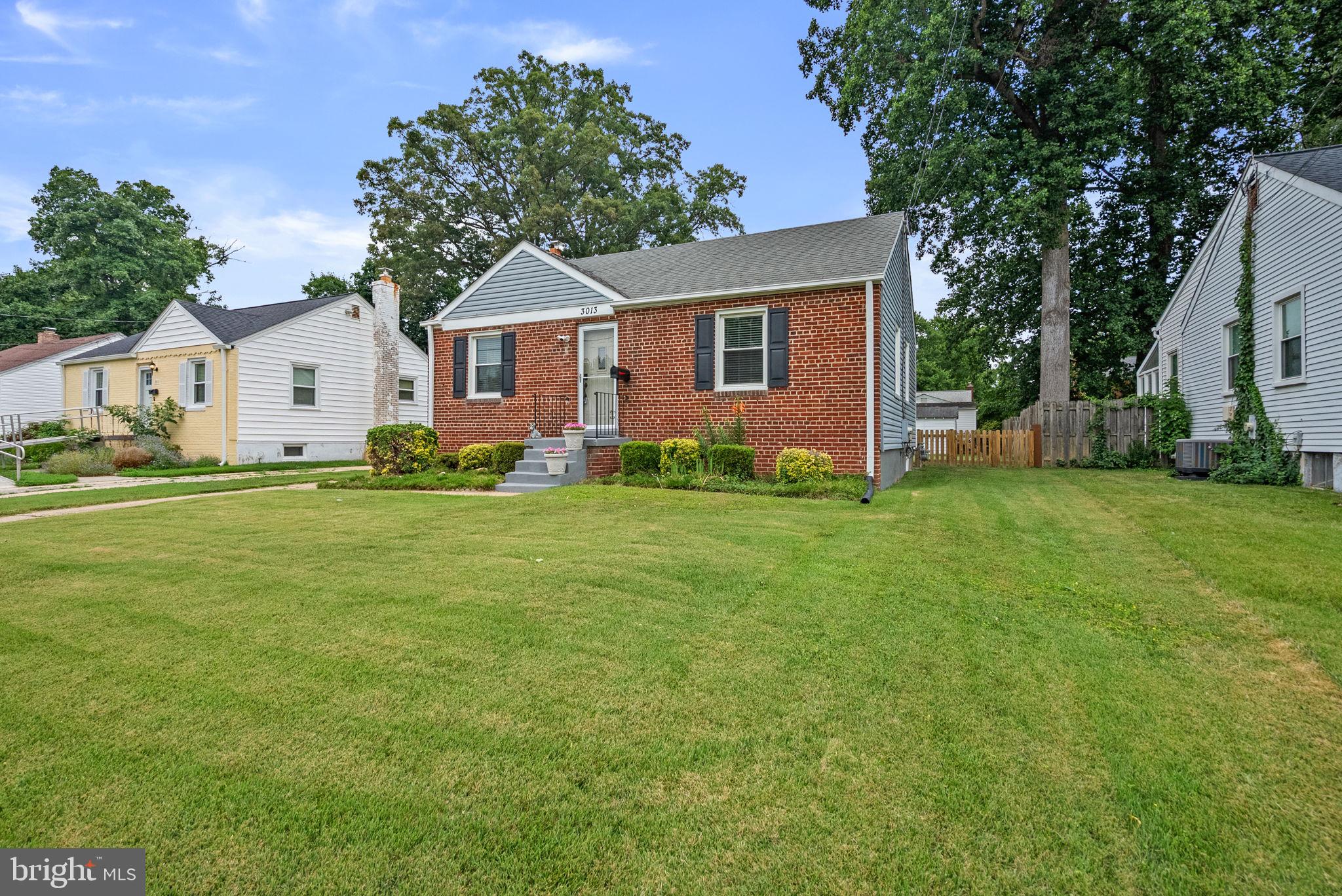 3013 MEDWAY STREET