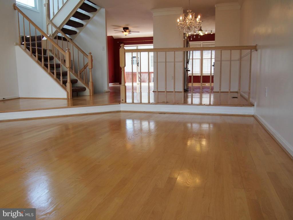 KINGSTOWNE - Residential