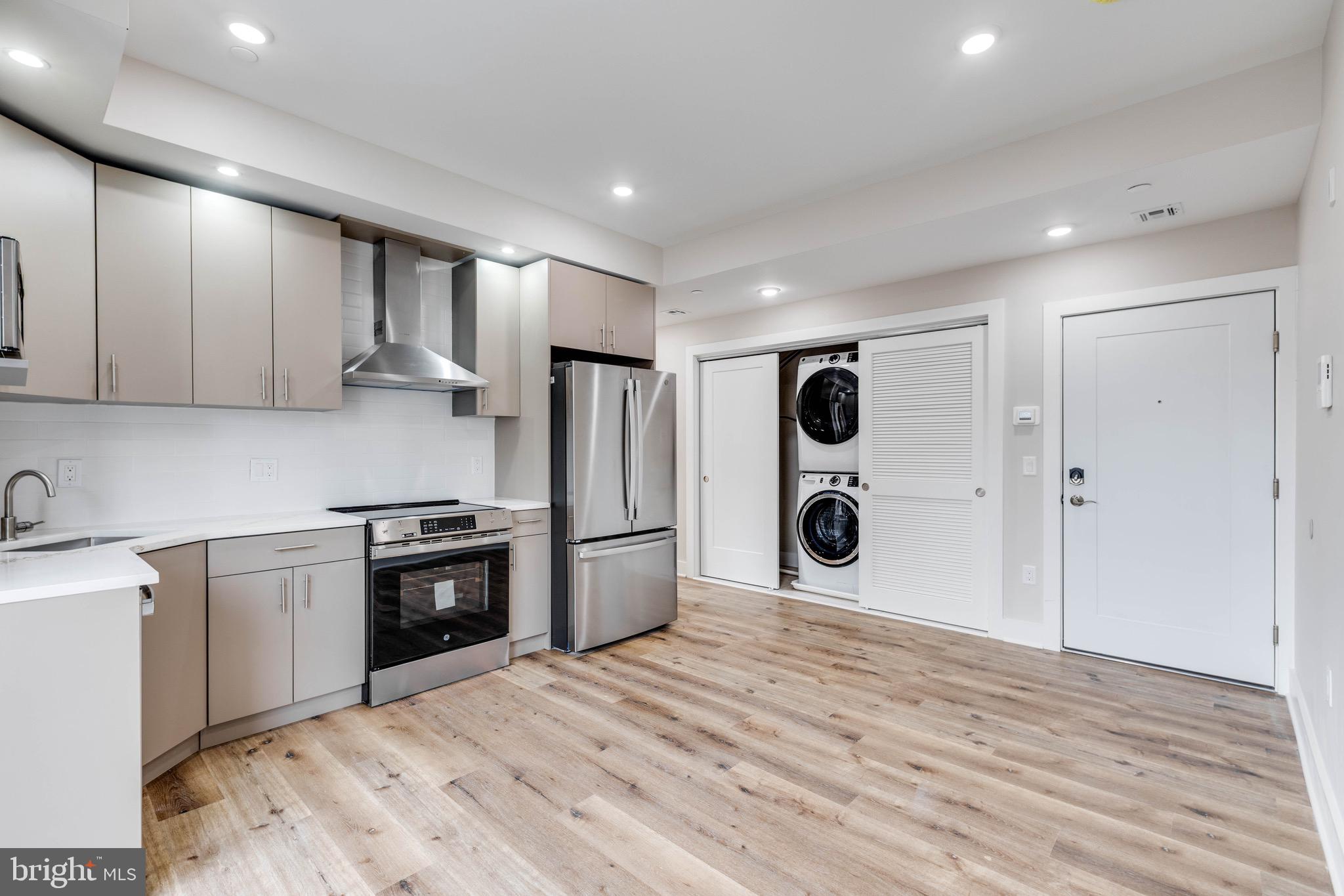 FRANCISVILLE - Residential Lease