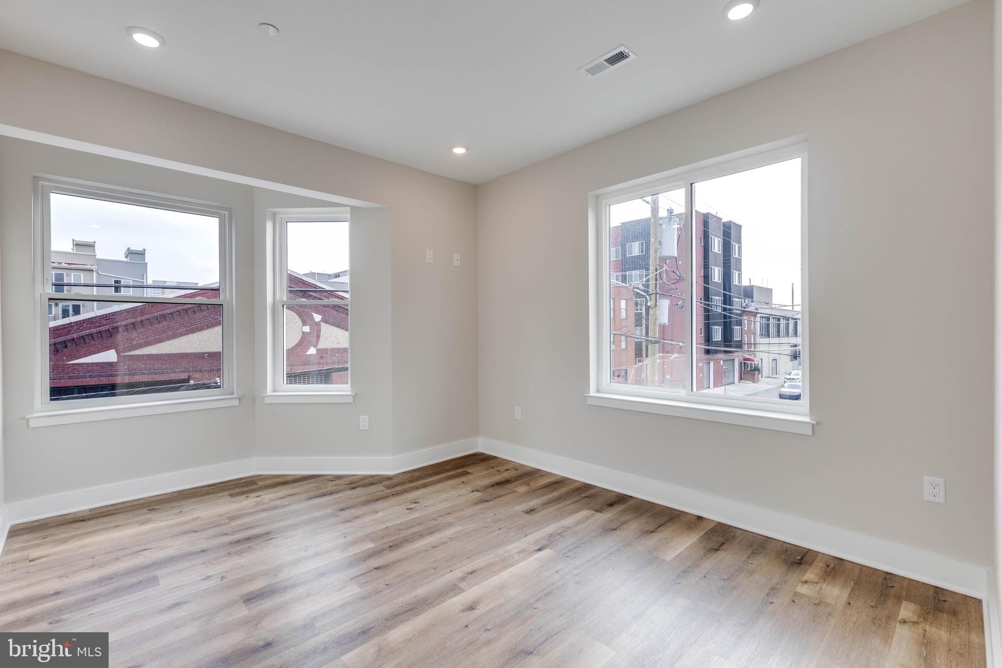 FRANCISVILLE - Residential Lease