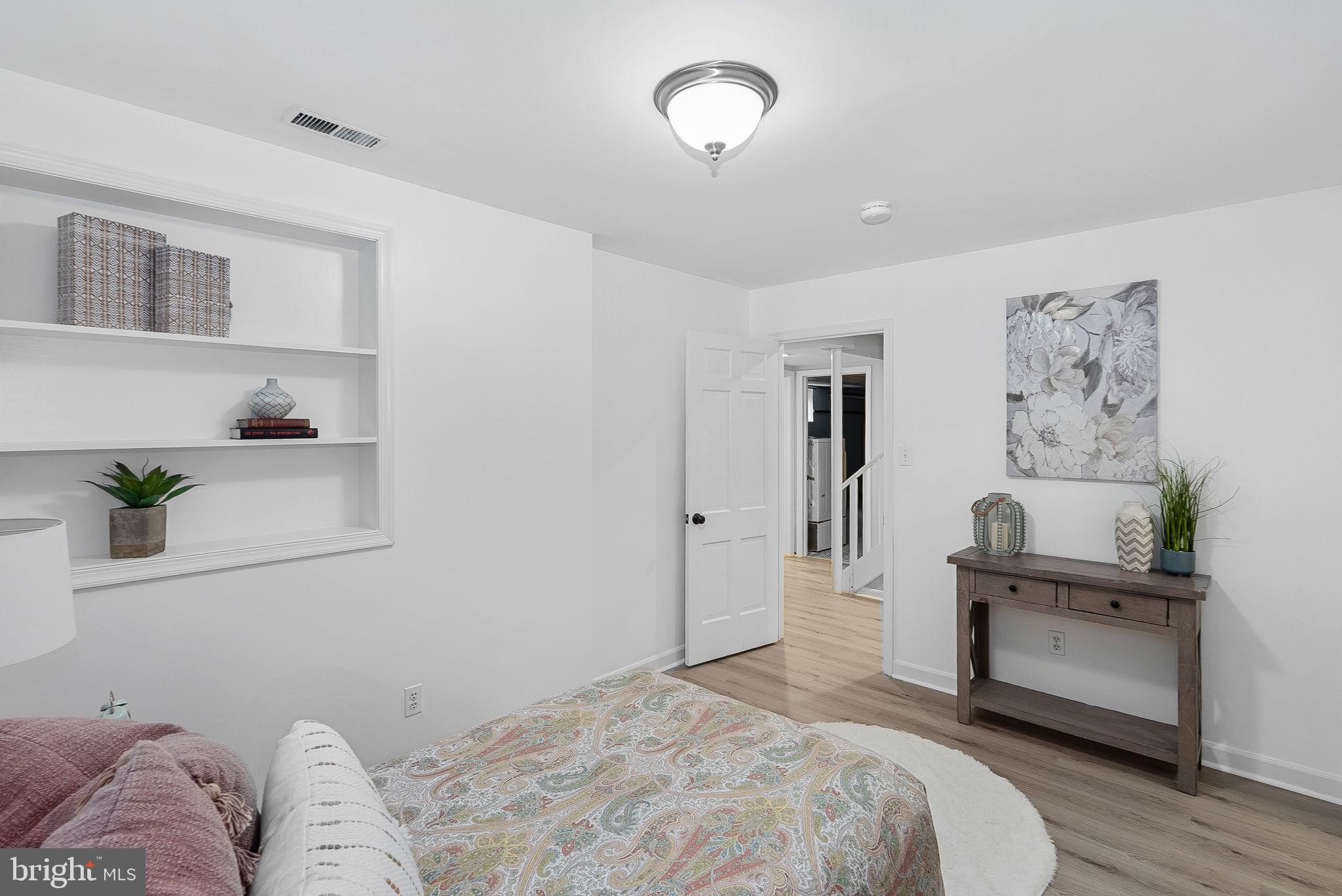 HILLMEAD - Residential