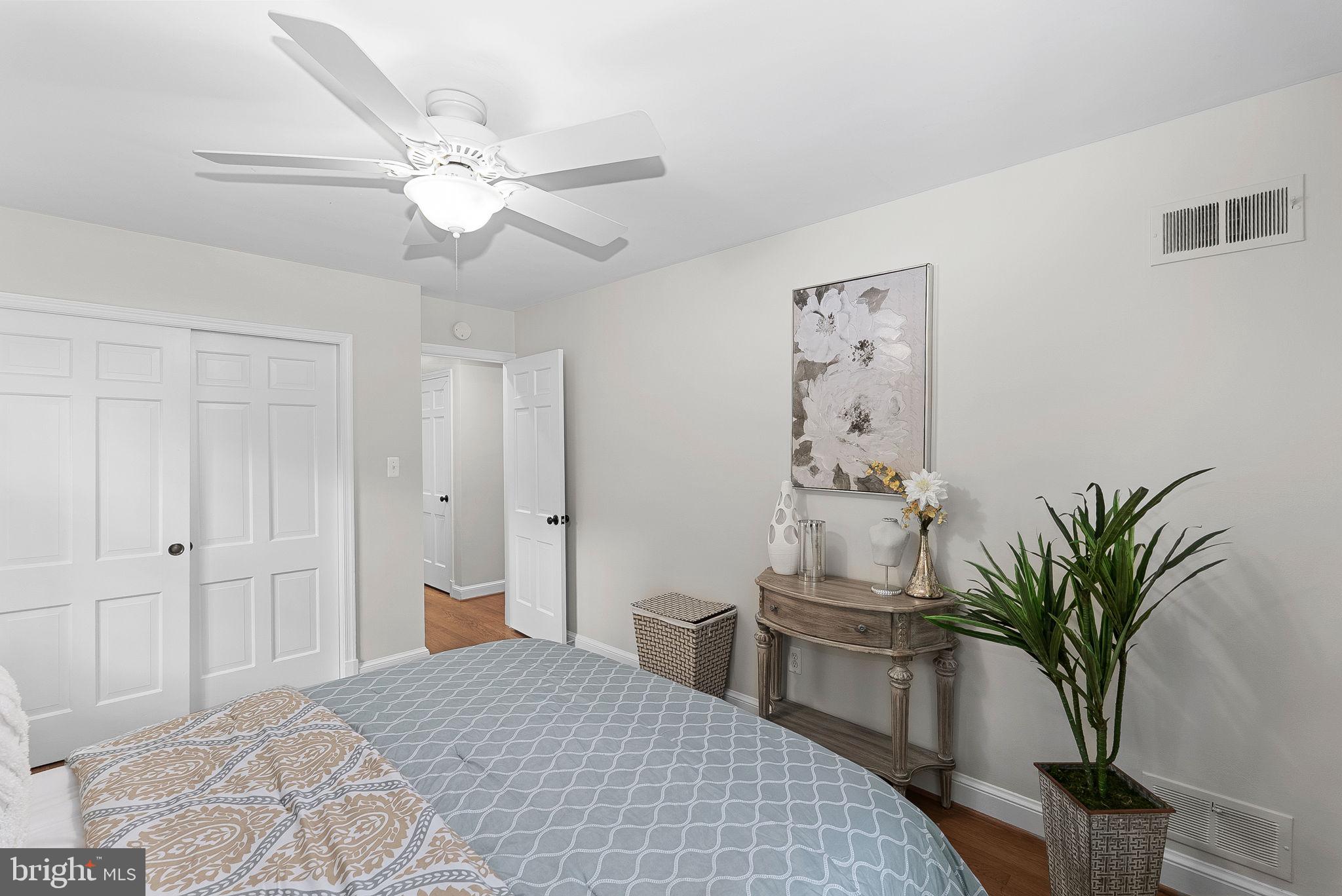 HILLMEAD - Residential