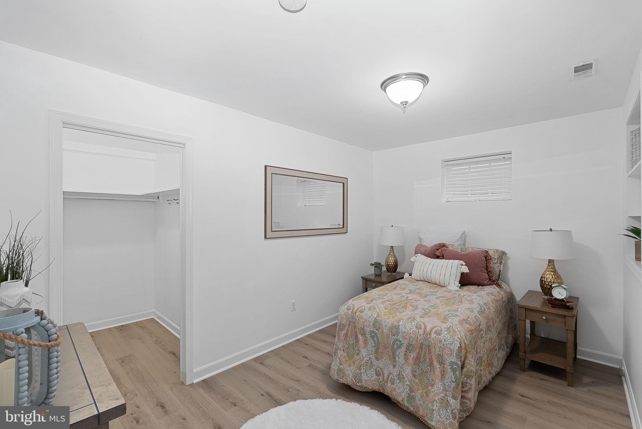 HILLMEAD - Residential