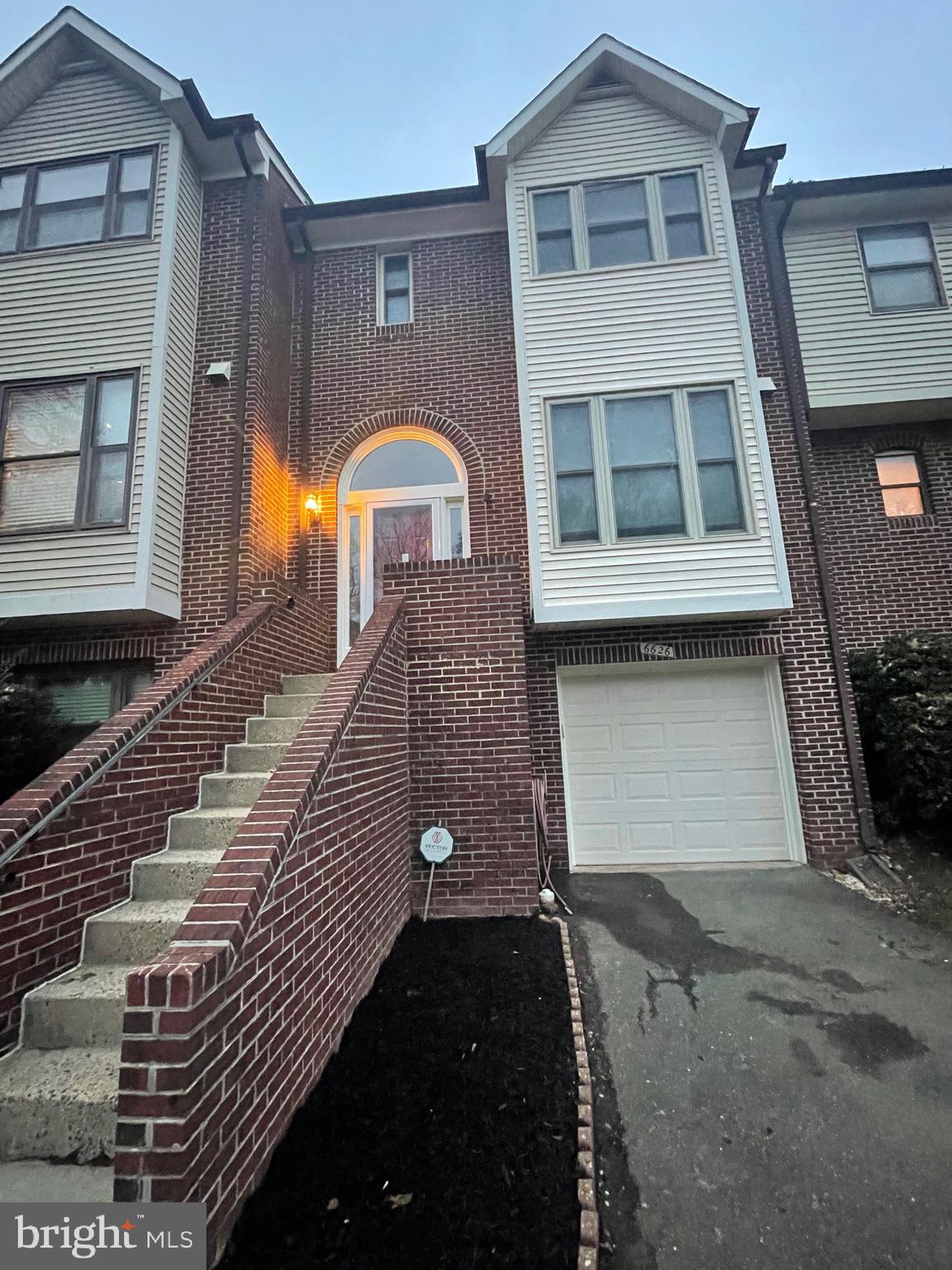 WESTBURY OAKS - Residential Lease