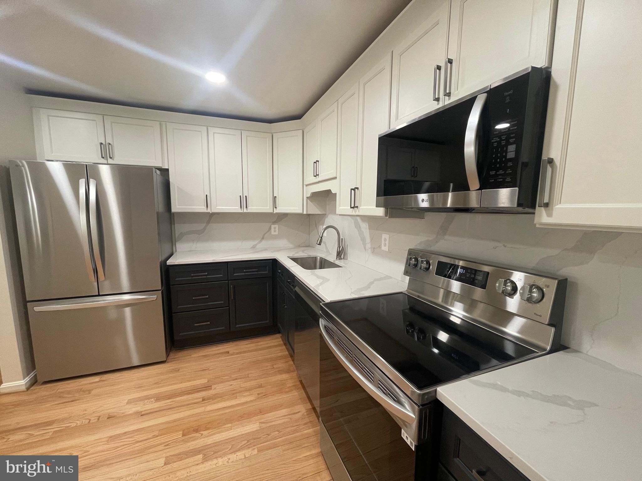 WESTBURY OAKS - Residential Lease