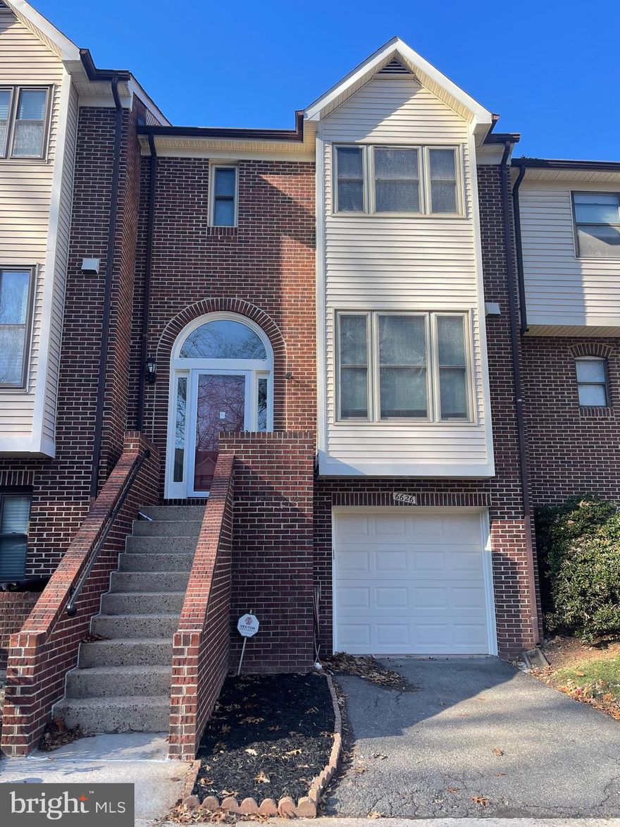 Must See this Beautiful Updated Home in Sough After Westbury Oaks. This open floor plan allows for great entertaining! Gleaming hardwood floors, Freshly painted, Updated Kitchen, Mater Bathroom, New appliances, looking out to landscaped backyard and woods!. Large Master Bedroom with Vaulted Ceilings and Updated Bathroom. Spacious lower level Rec Room, Fireplace with walk out to Patio. Minutes to Shops, VRE and Parkway! Move-in ready. Minimum credit score of 650, minimum 24 months lease, no more than 2 people to qualify. Hurry..it won't last.