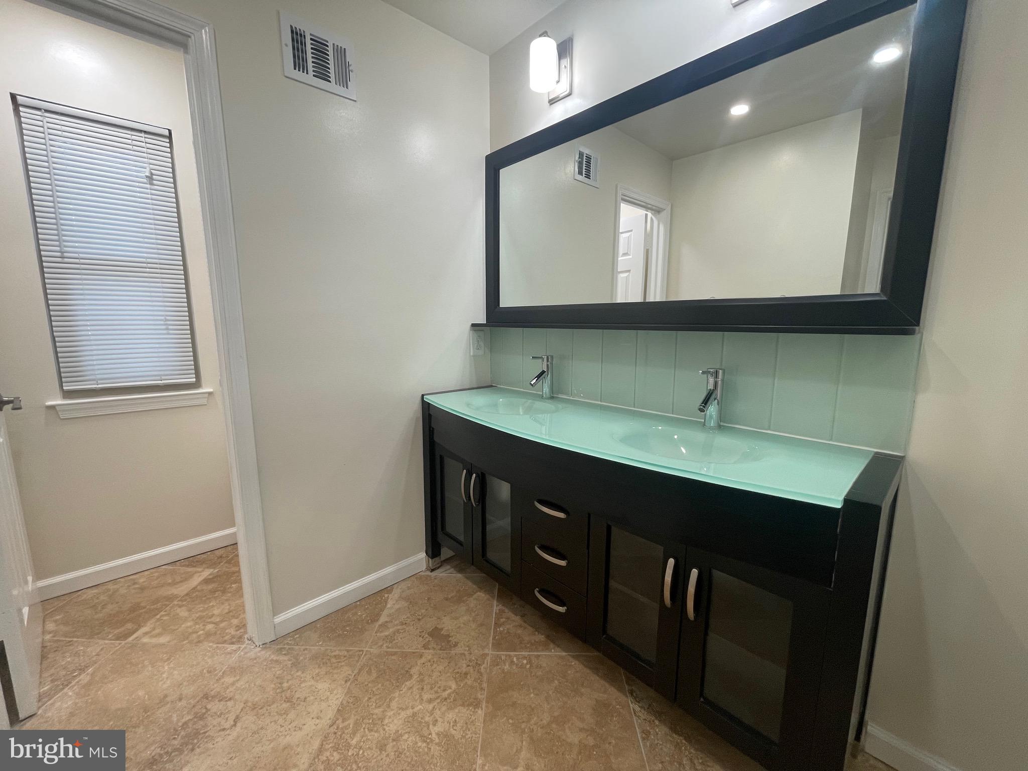 WESTBURY OAKS - Residential Lease