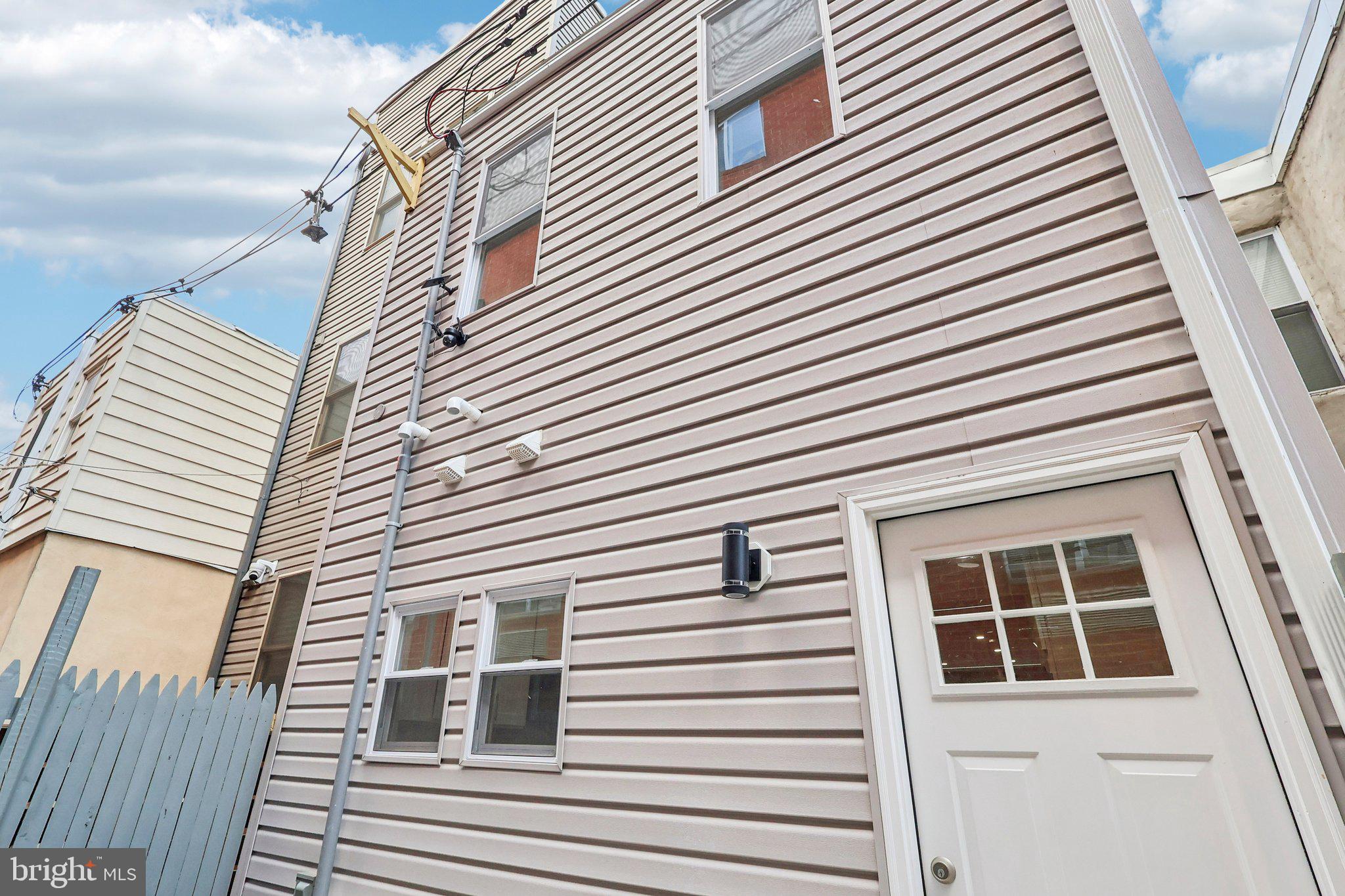 WHITMAN - Residential