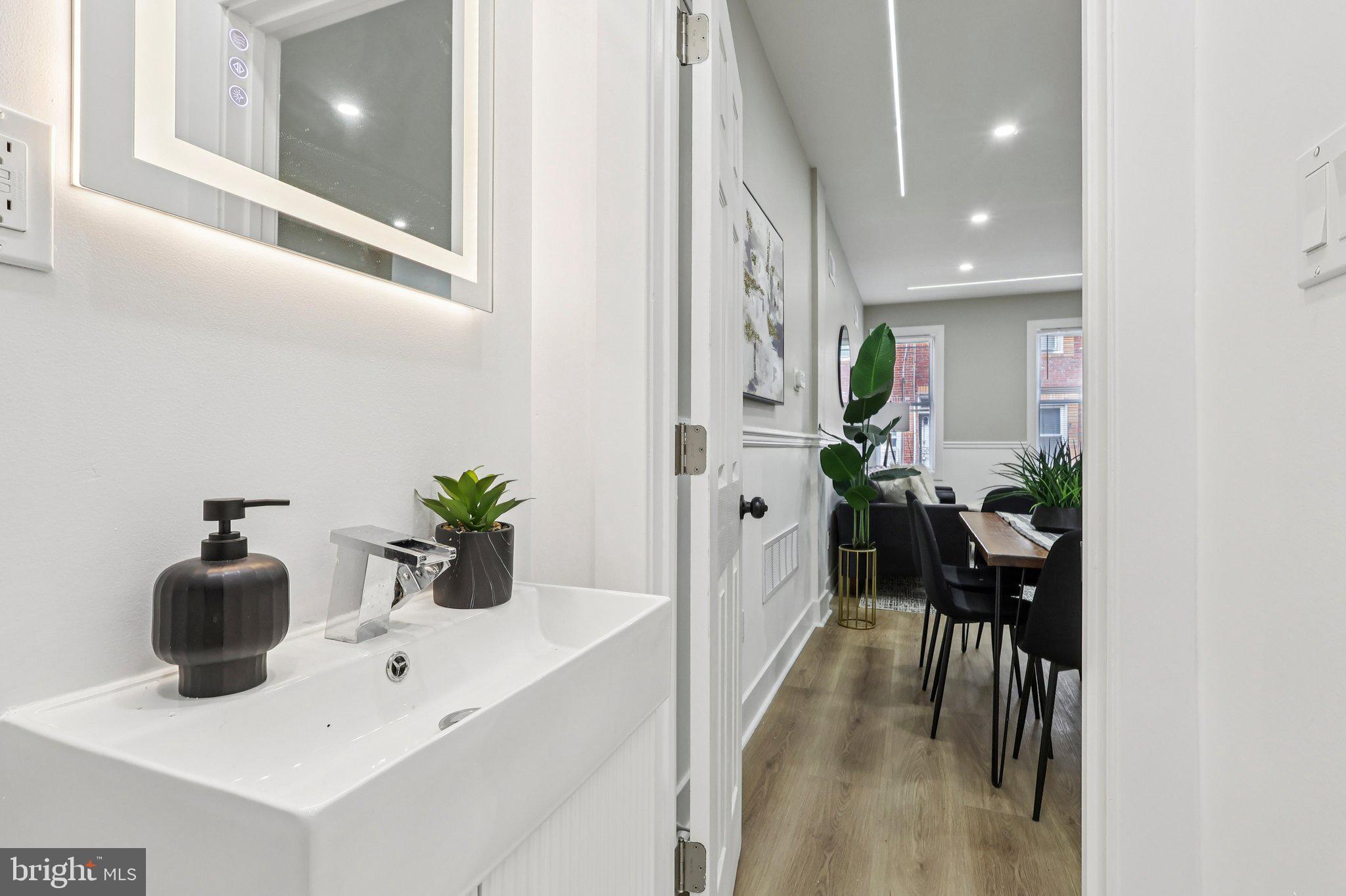 WHITMAN - Residential