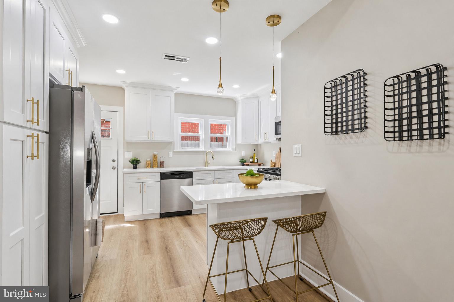 WHITMAN - Residential