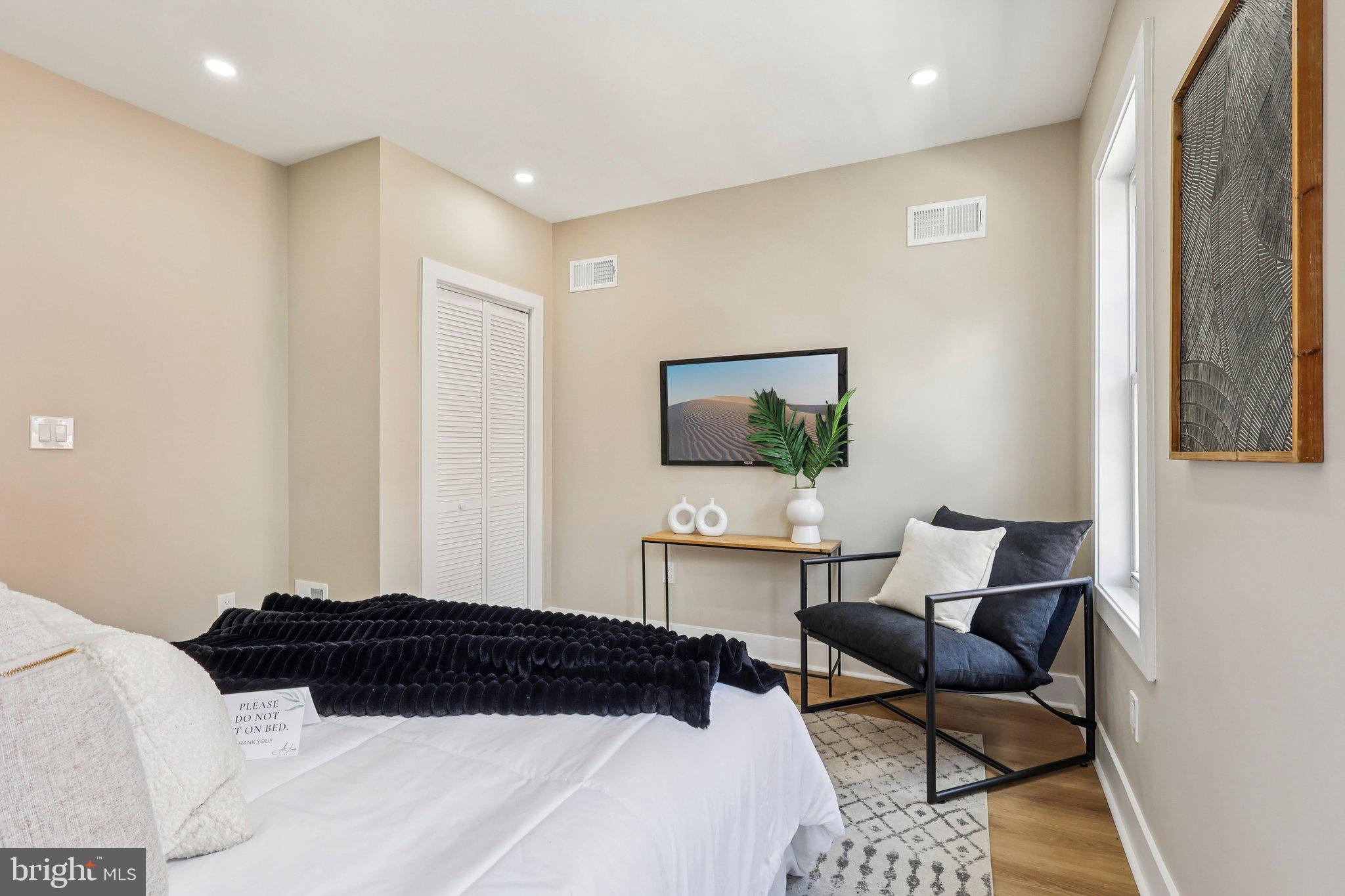 WHITMAN - Residential