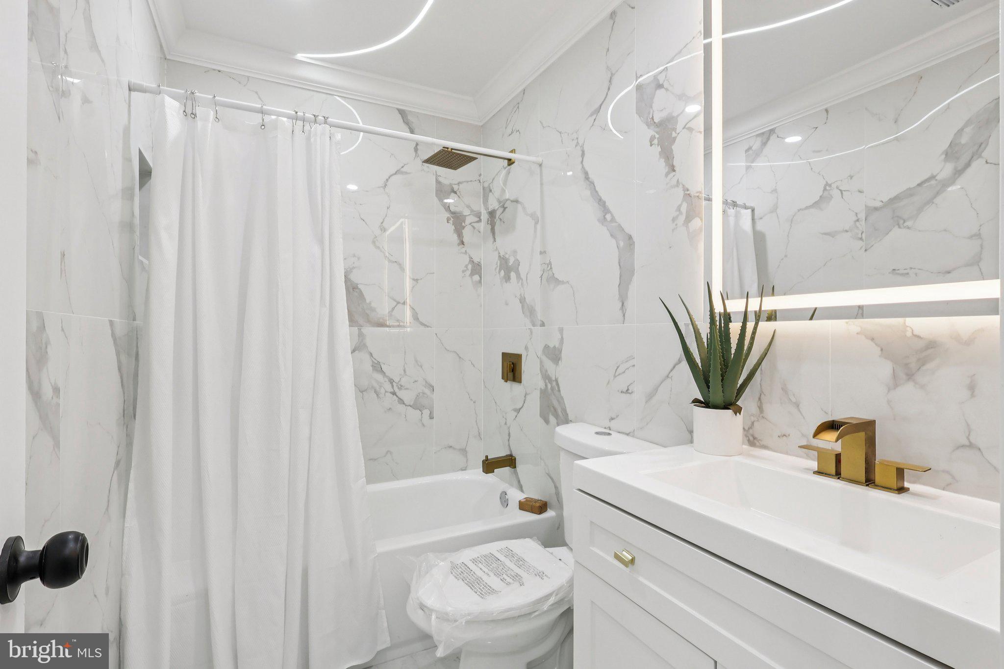 WHITMAN - Residential