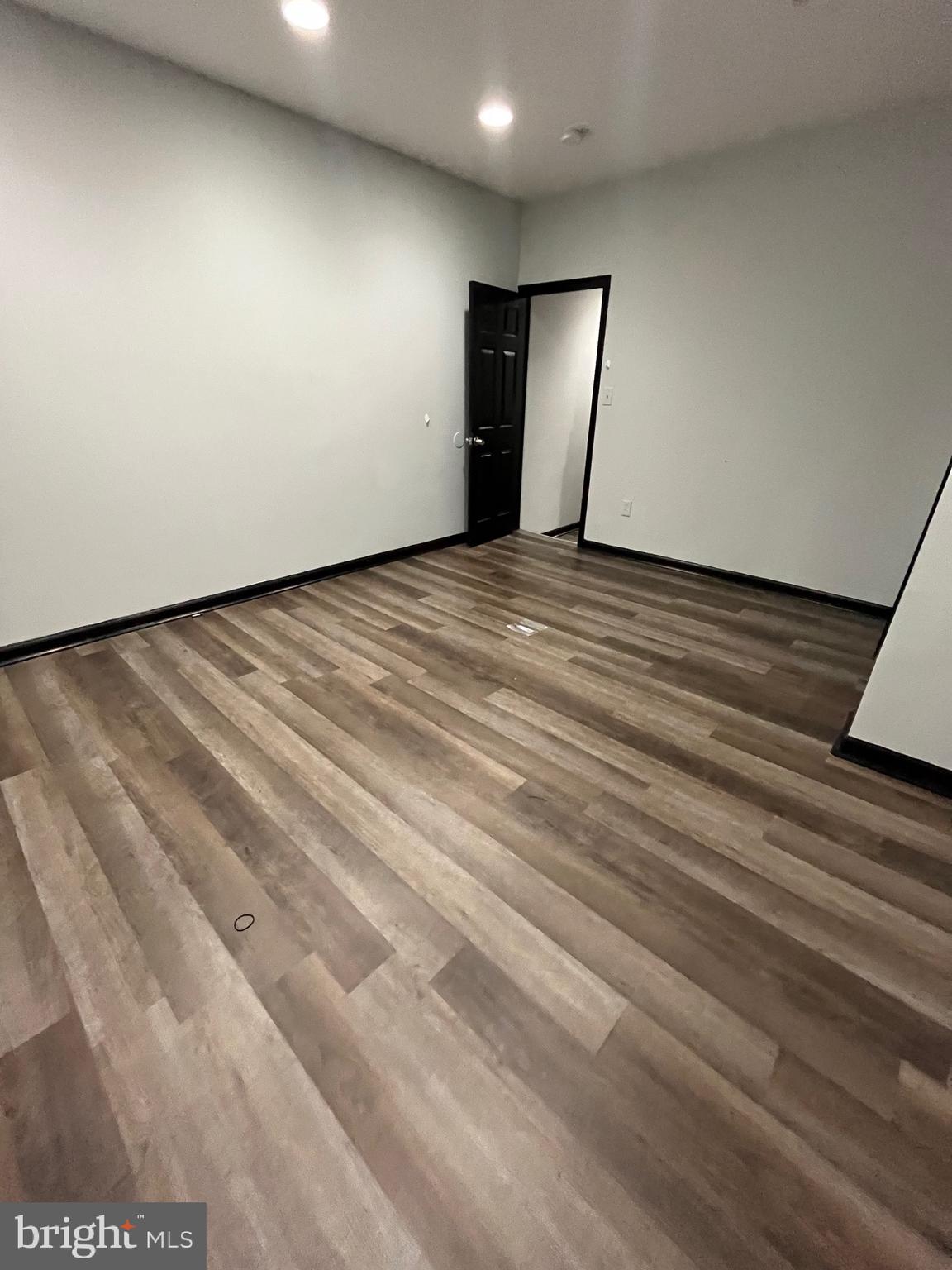 HARLEM PARK - Residential Lease