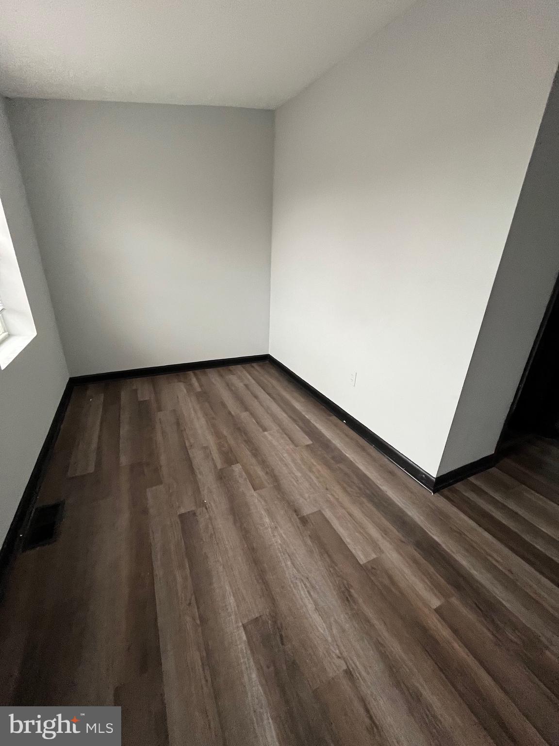 HARLEM PARK - Residential Lease