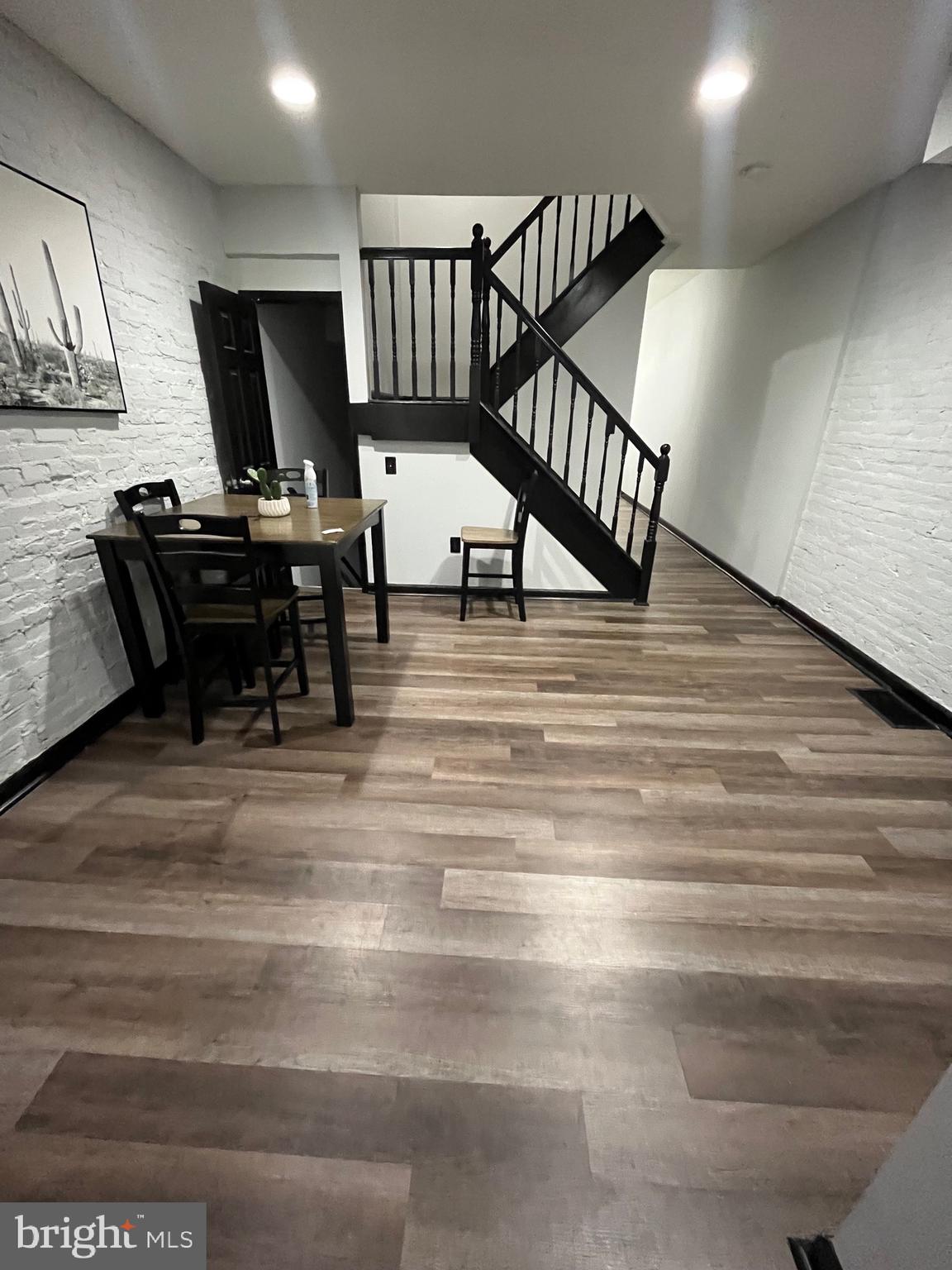 HARLEM PARK - Residential Lease