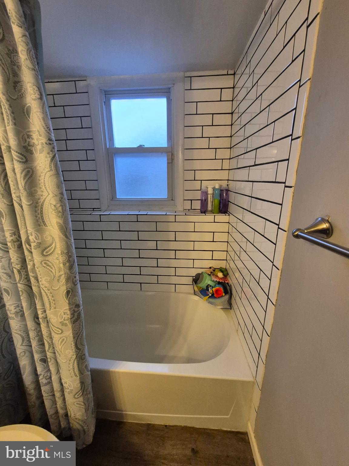 BEVERLY ESTATES - Residential