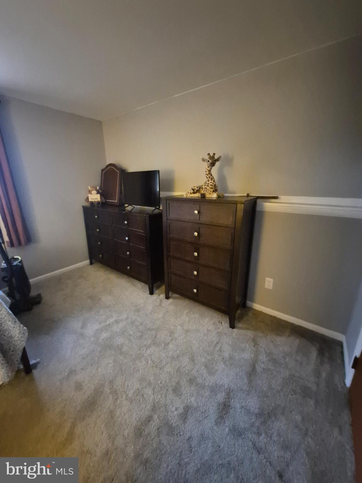 BEVERLY ESTATES - Residential