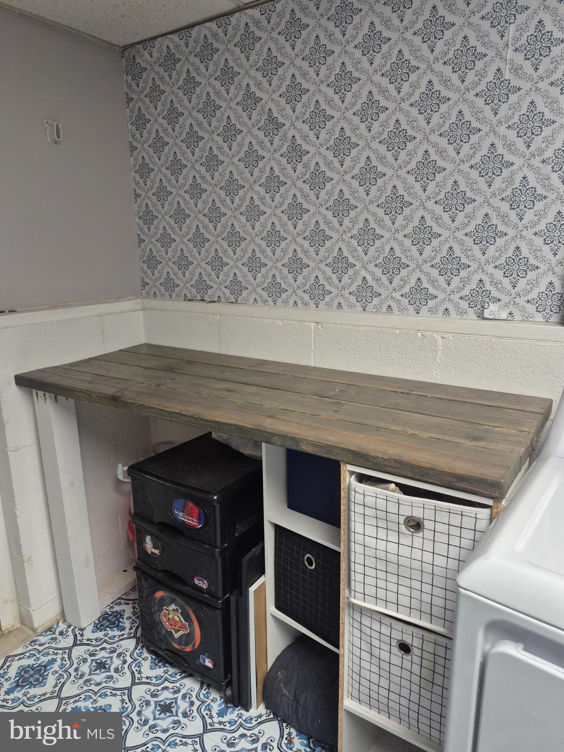 BEVERLY ESTATES - Residential