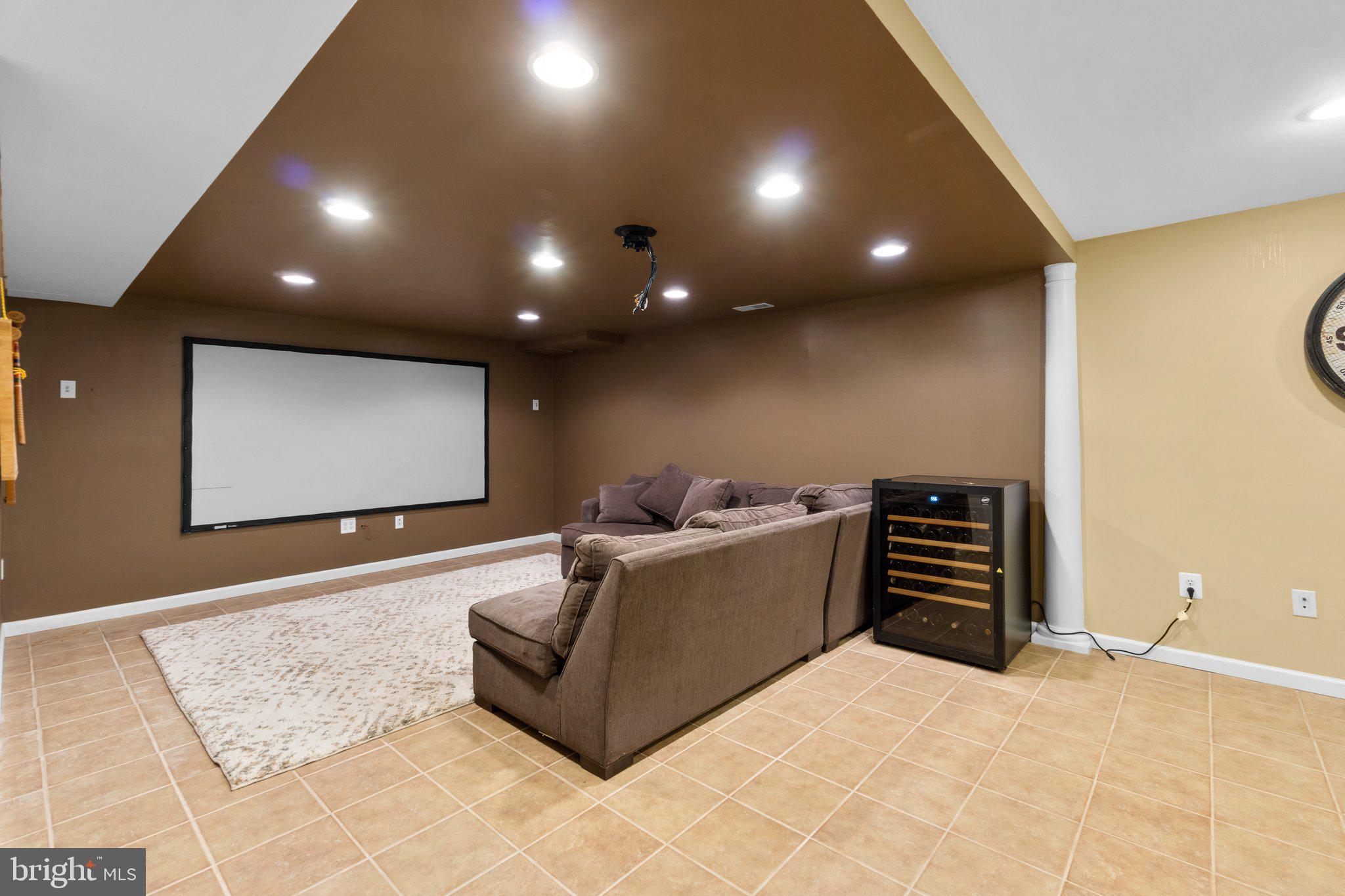 DIAMOND HILLS - Residential