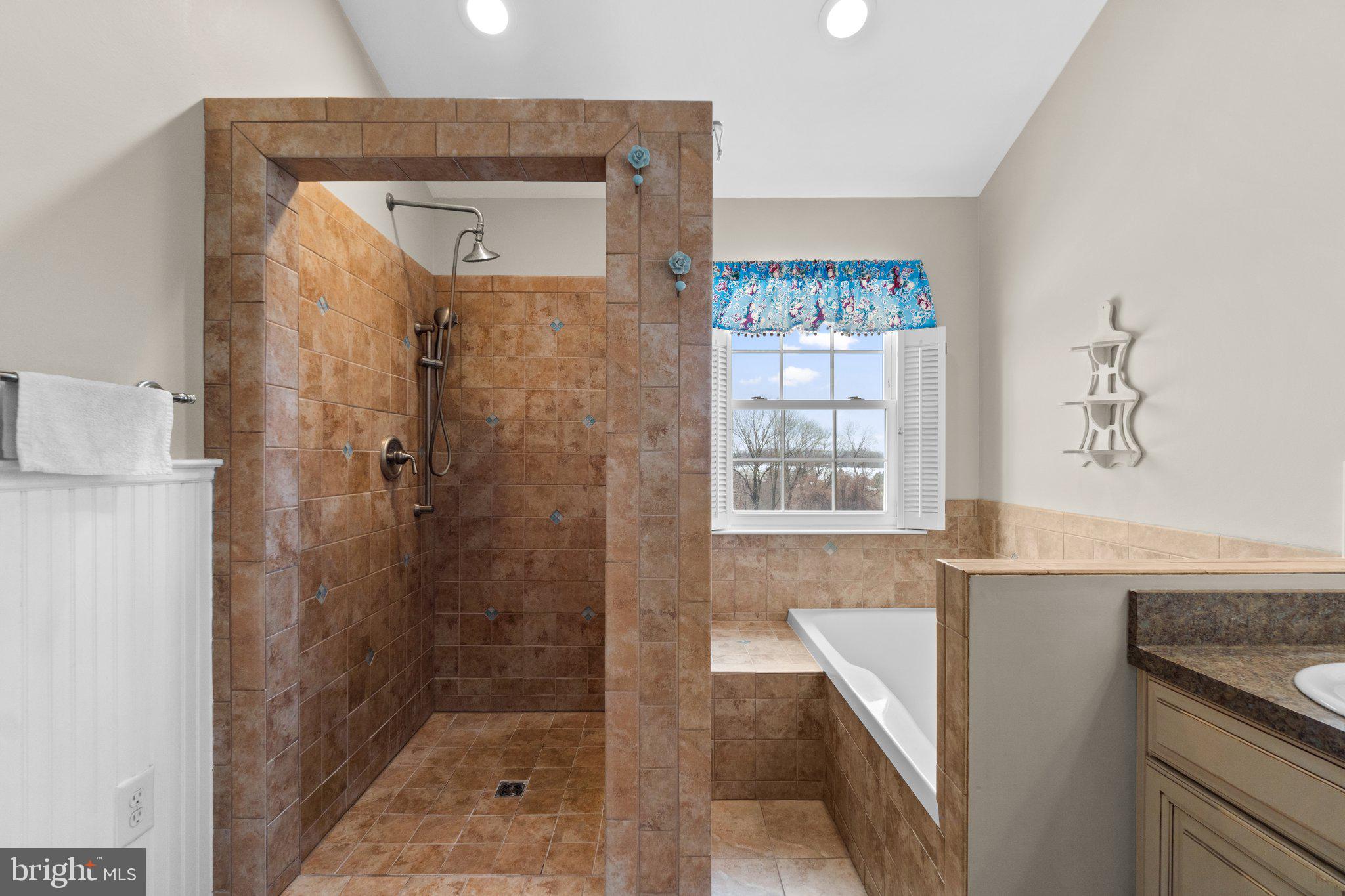 DIAMOND HILLS - Residential