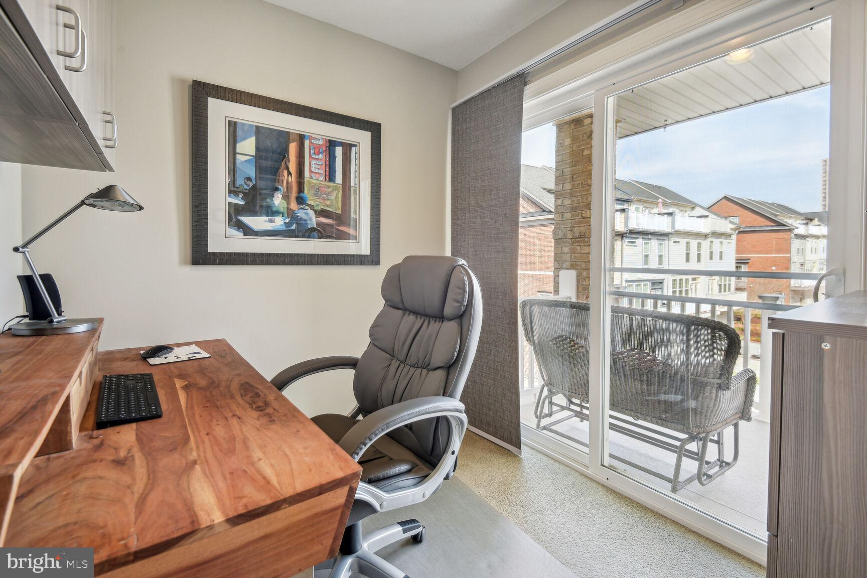 CROWN FARM - Residential