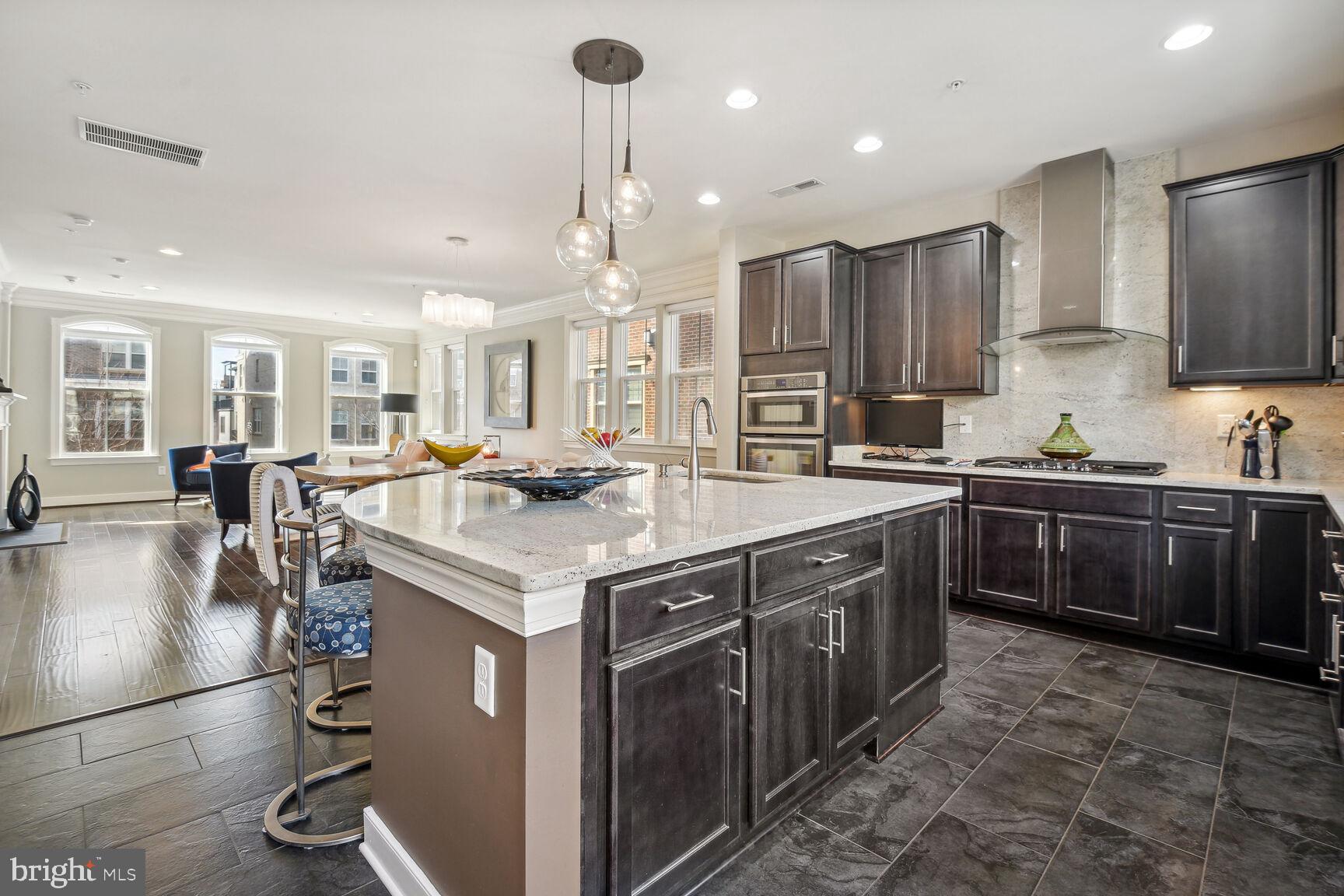 CROWN FARM - Residential