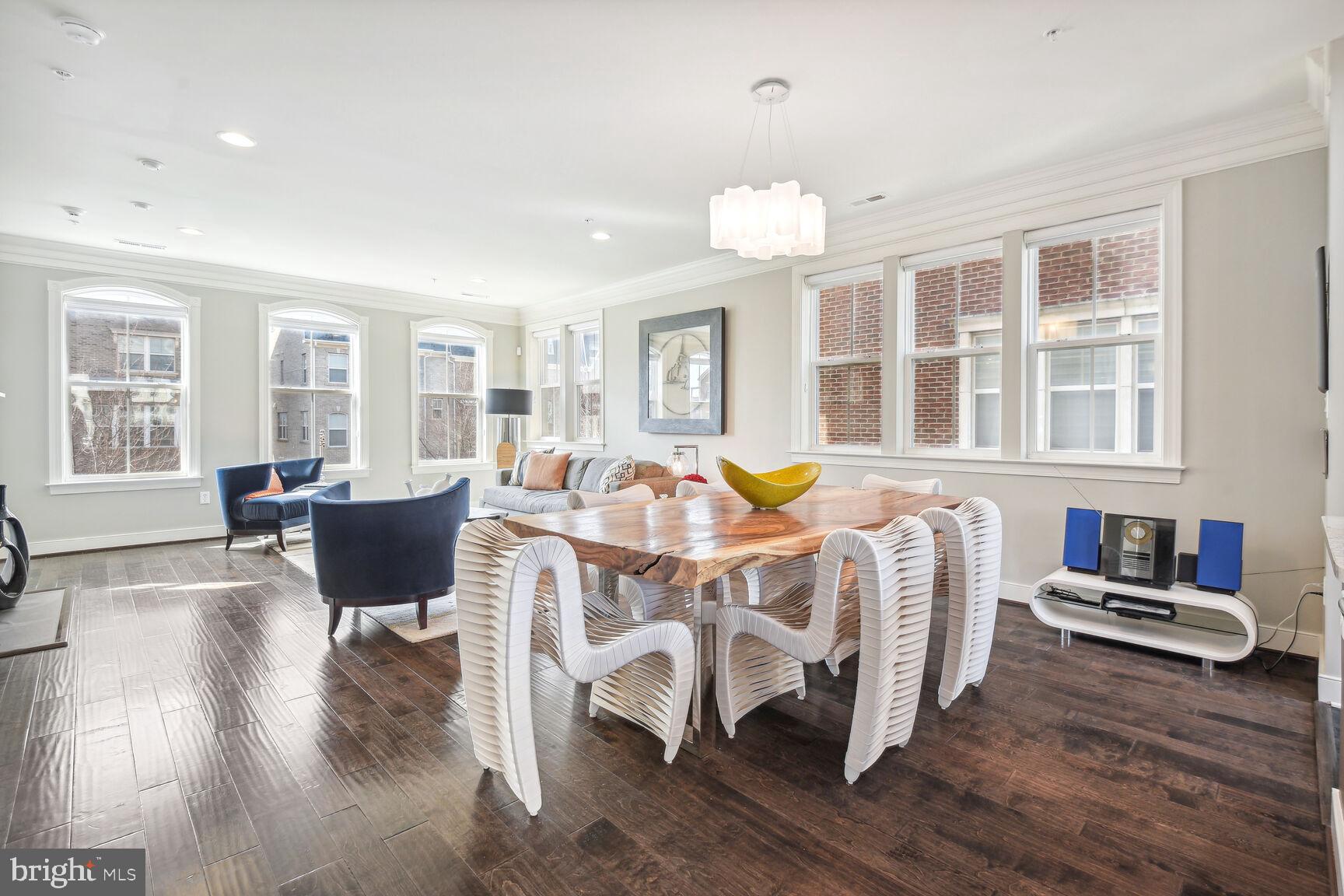 CROWN FARM - Residential