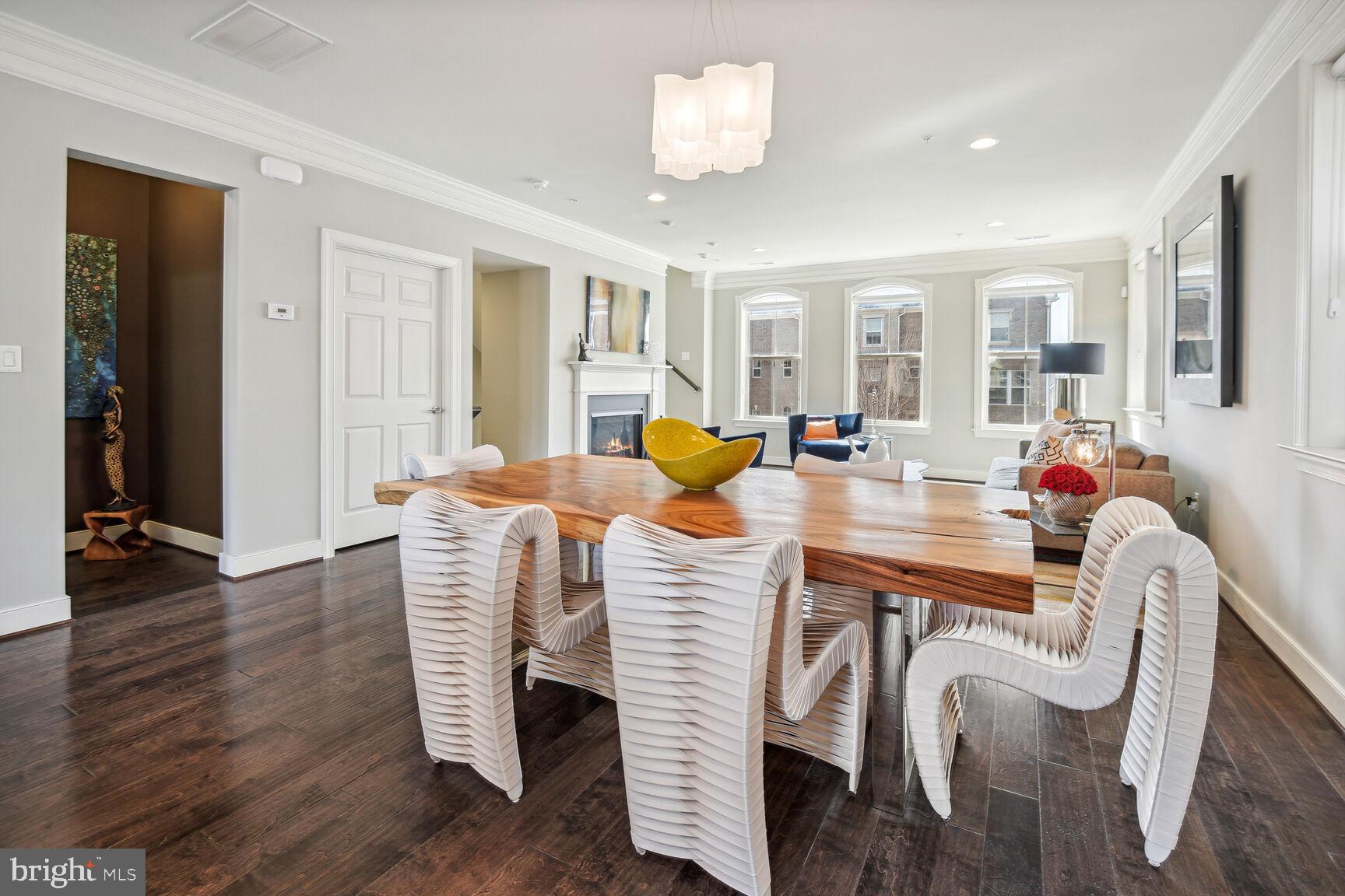 CROWN FARM - Residential