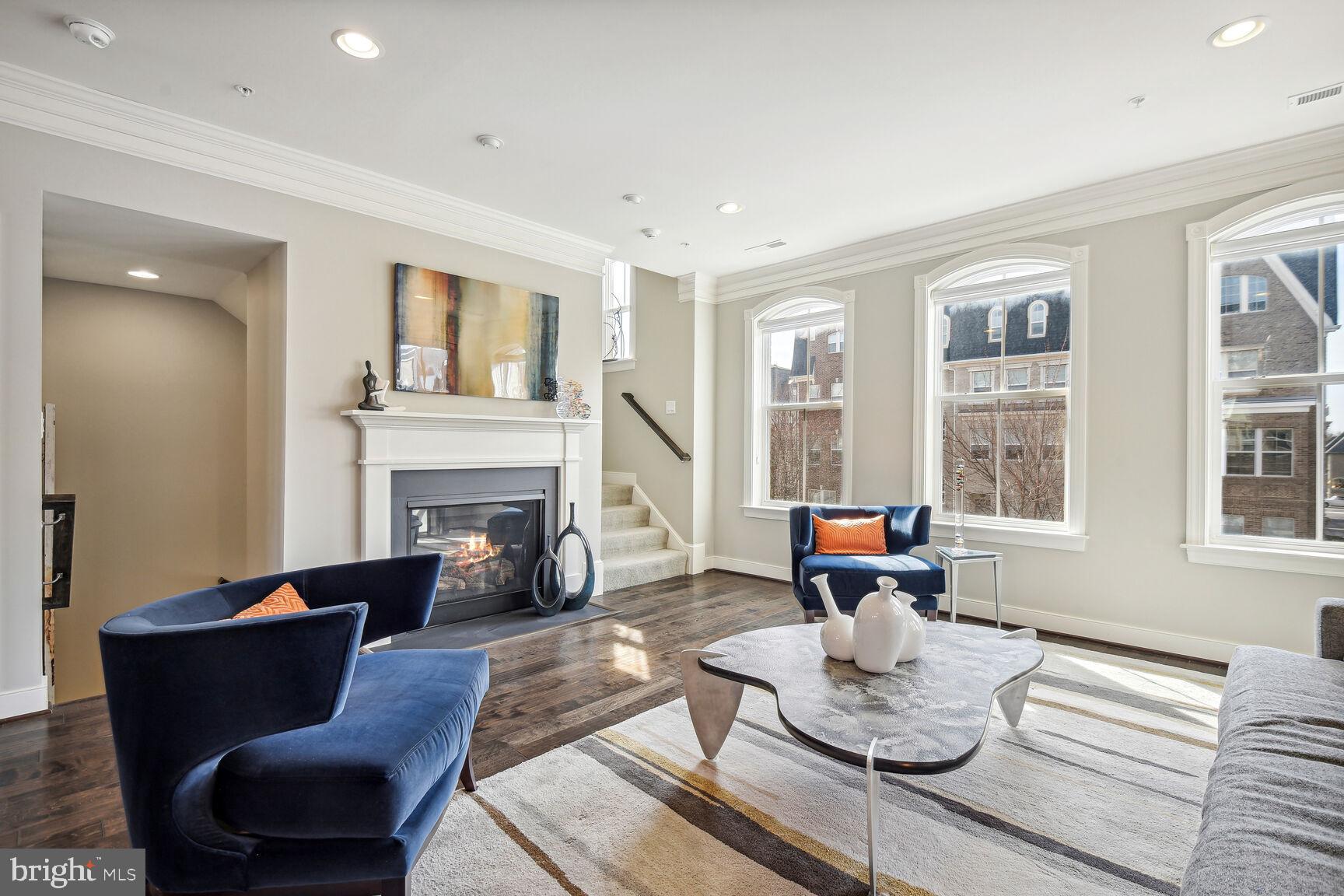 CROWN FARM - Residential