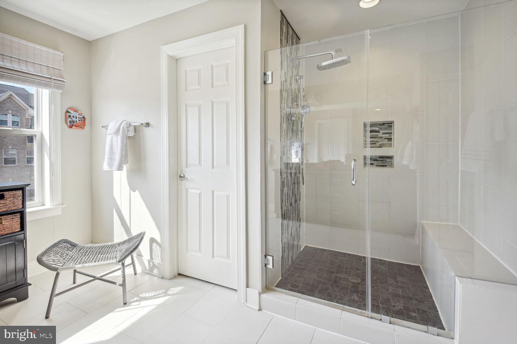 CROWN FARM - Residential