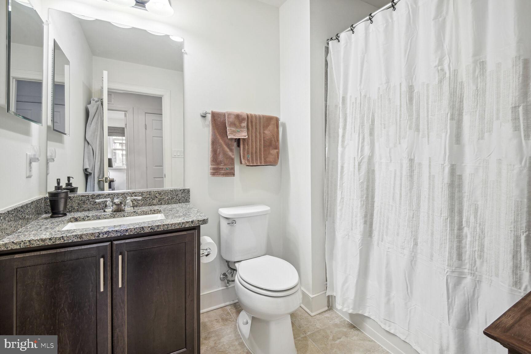 CROWN FARM - Residential